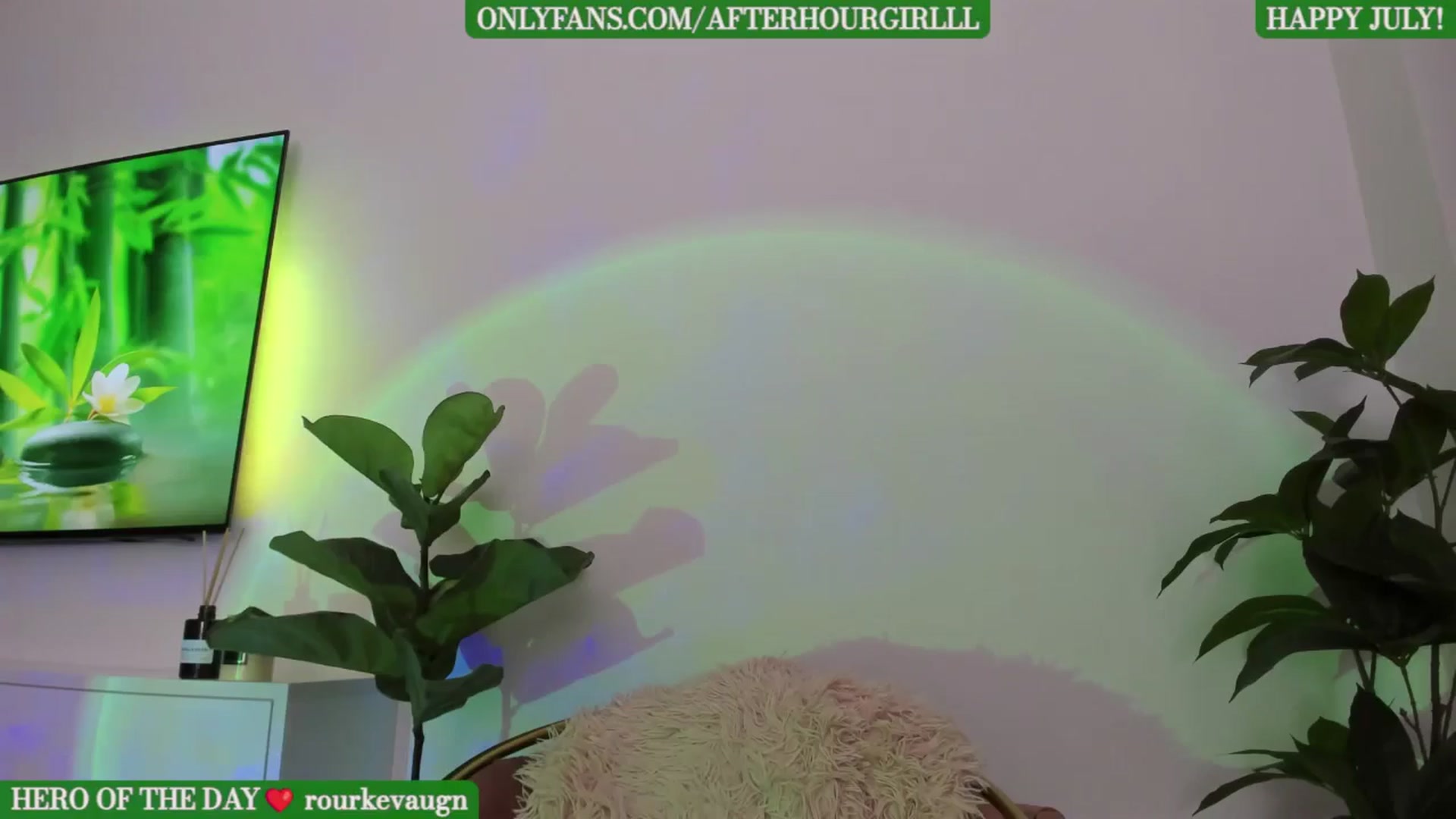 Gallery image thumbnail from Afterhourgirl's myfreecams stream on, 07/16/2024, 23:37 image 18 of 20