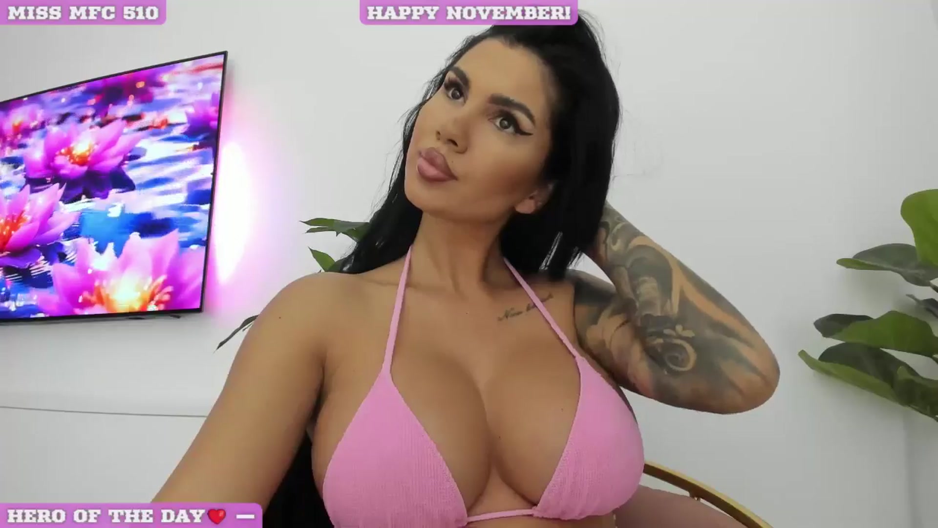 Gallery image thumbnail from Afterhourgirl's myfreecams stream on, 11/28/2024, 23:58 image 4 of 20