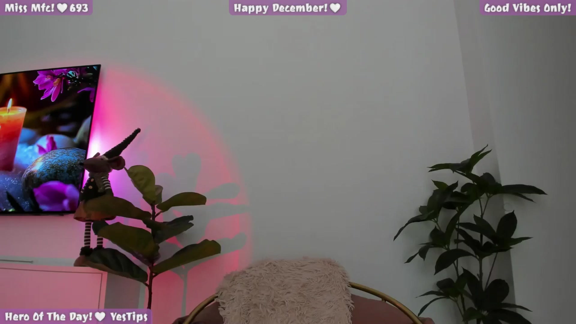 Gallery image thumbnail from Afterhourgirl's myfreecams stream on, 12/28/2024, 20:12 image 16 of 20