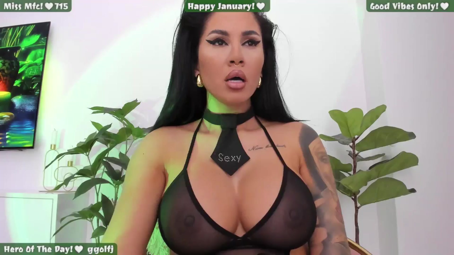 Gallery image thumbnail from Afterhourgirl's myfreecams stream on, 01/09/2025, 21:53 image 17 of 20