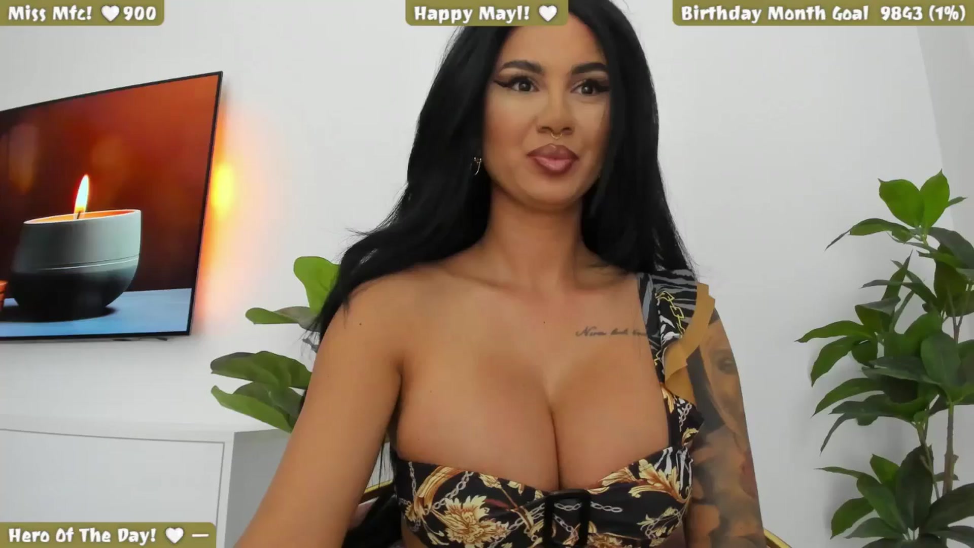 Gallery image thumbnail from Afterhourgirl's myfreecams stream on, 05/03/2025, 23:07 image 1 of 20