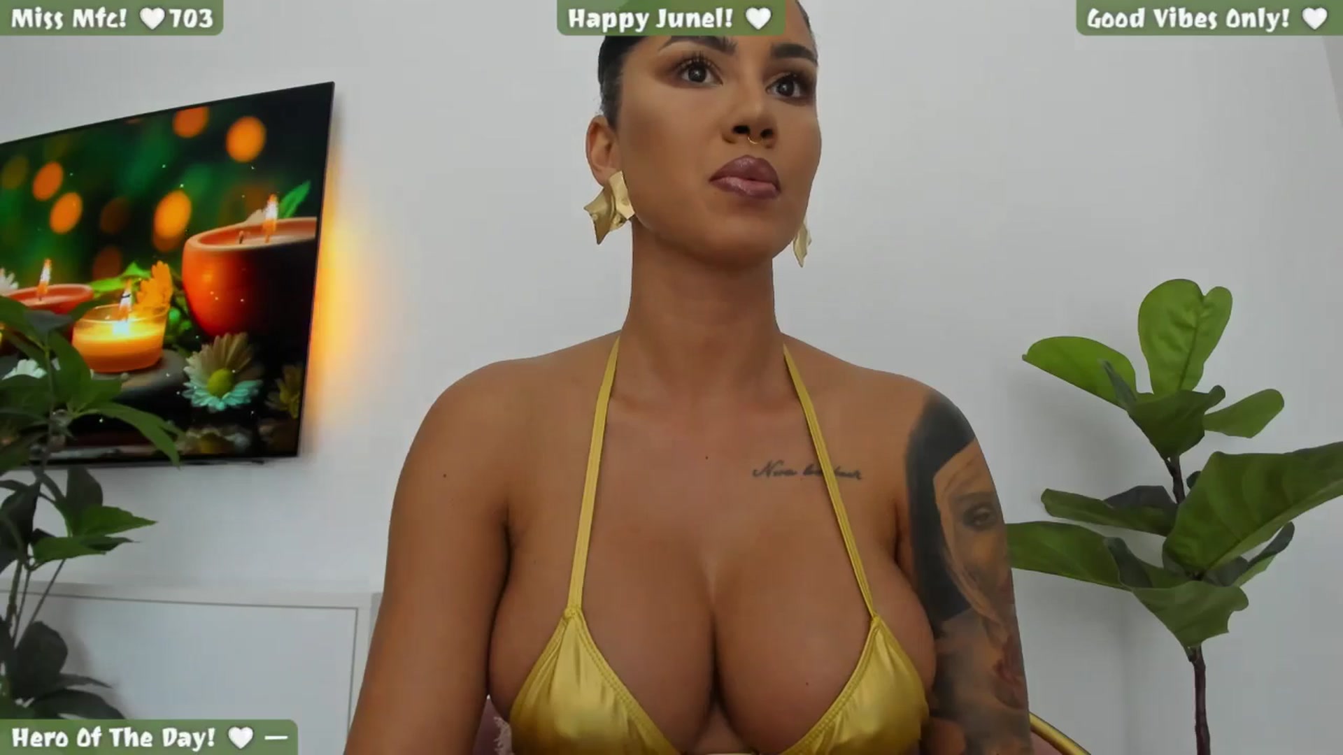 Gallery image thumbnail from Afterhourgirl's myfreecams stream on, 06/28/2025, 20:31 image 8 of 20
