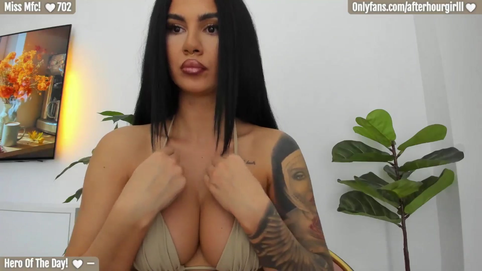 Gallery image thumbnail from Afterhourgirl's myfreecams stream on, 10/23/2025, 21:19 image 5 of 20