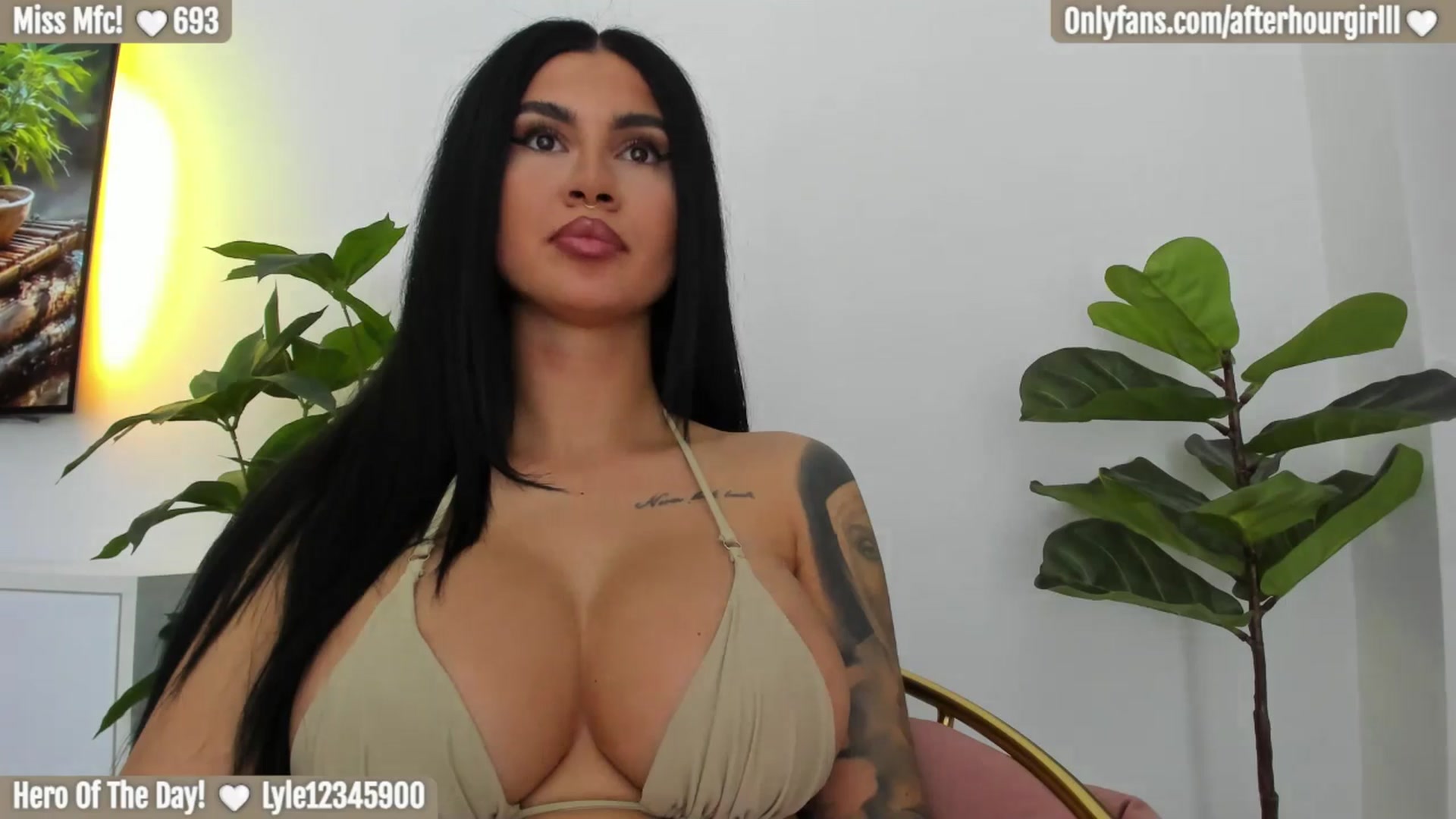 Gallery image thumbnail from Afterhourgirl's myfreecams stream on, 10/23/2025, 22:58 image 19 of 20