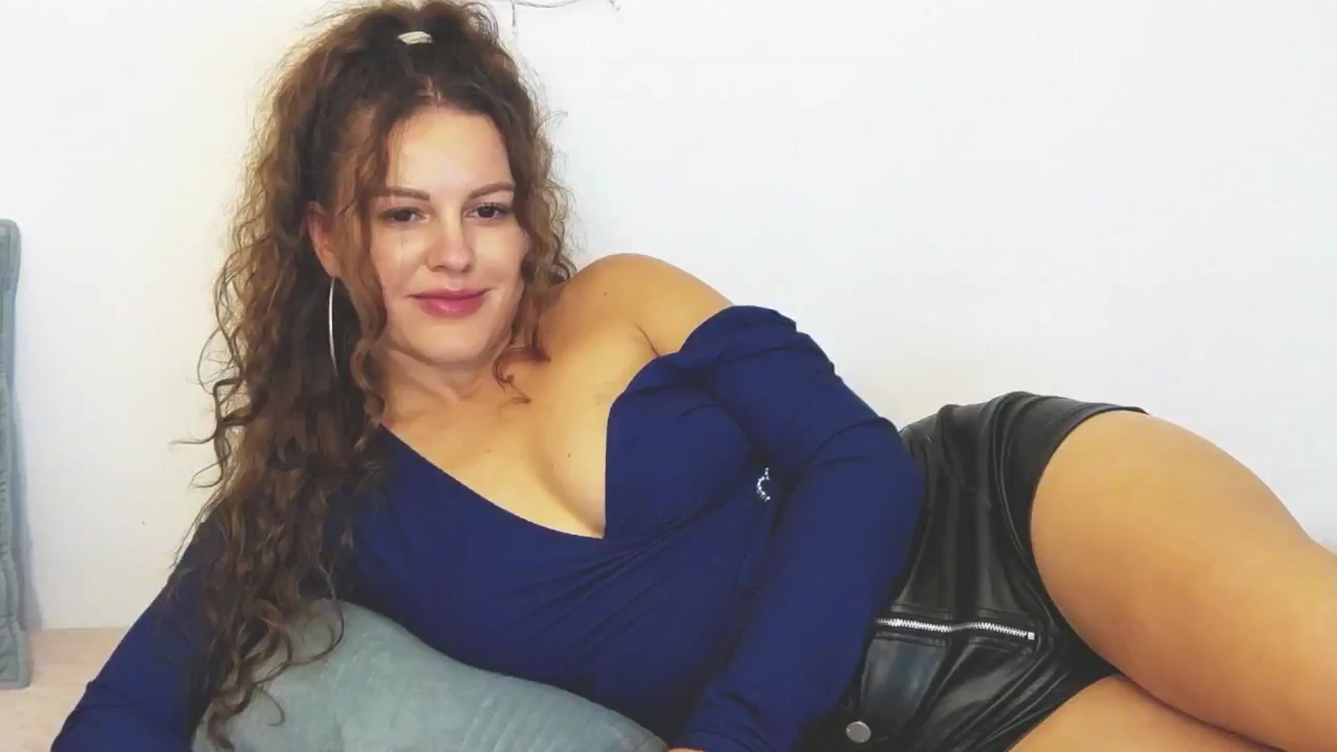 Gallery image thumbnail from Agatha_Aggie's myfreecams stream on, 08/06/2024, 10:42 image 2 of 20
