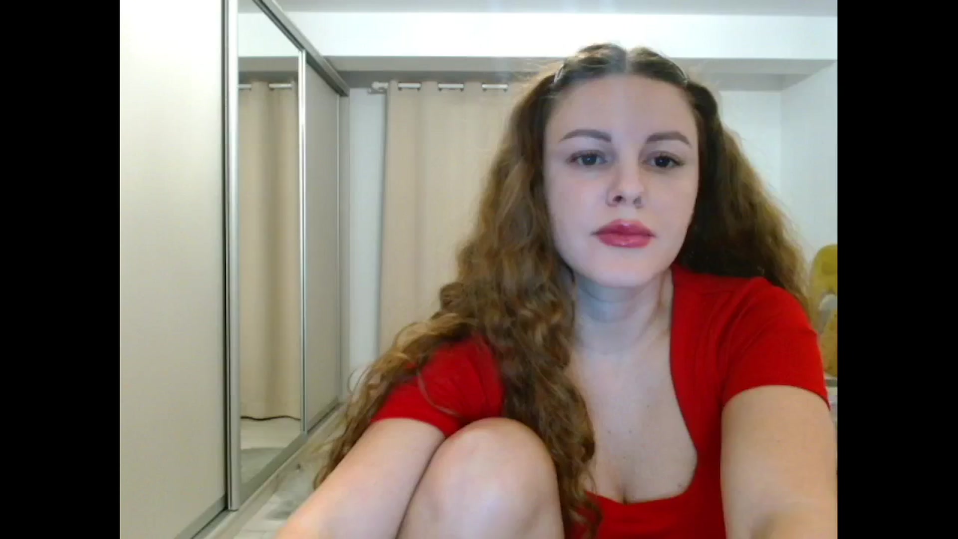 Gallery image thumbnail from Agatha_Aggie's myfreecams stream on, 12/16/2024, 18:17 image 9 of 20
