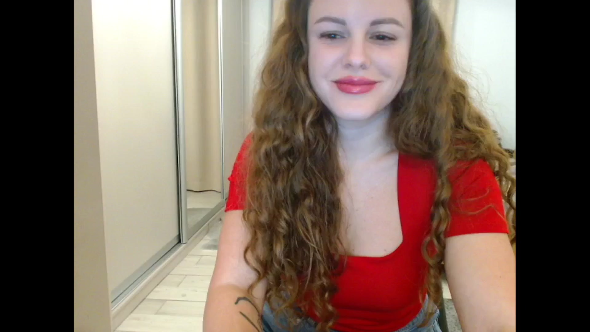 Gallery image thumbnail from Agatha_Aggie's myfreecams stream on, 12/16/2024, 18:17 image 5 of 20