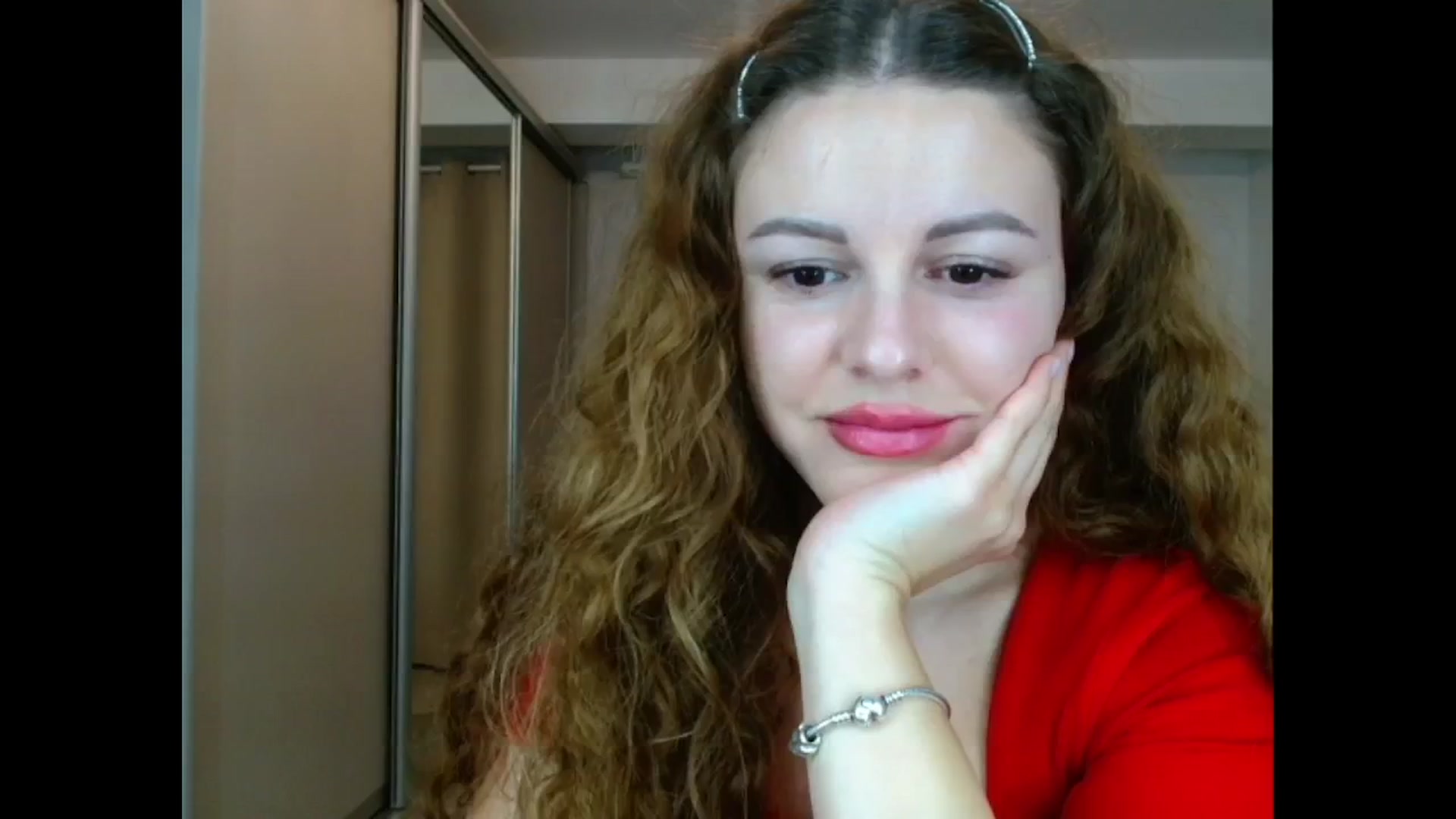 Gallery image thumbnail from Agatha_Aggie's myfreecams stream on, 12/16/2024, 18:43 image 9 of 20