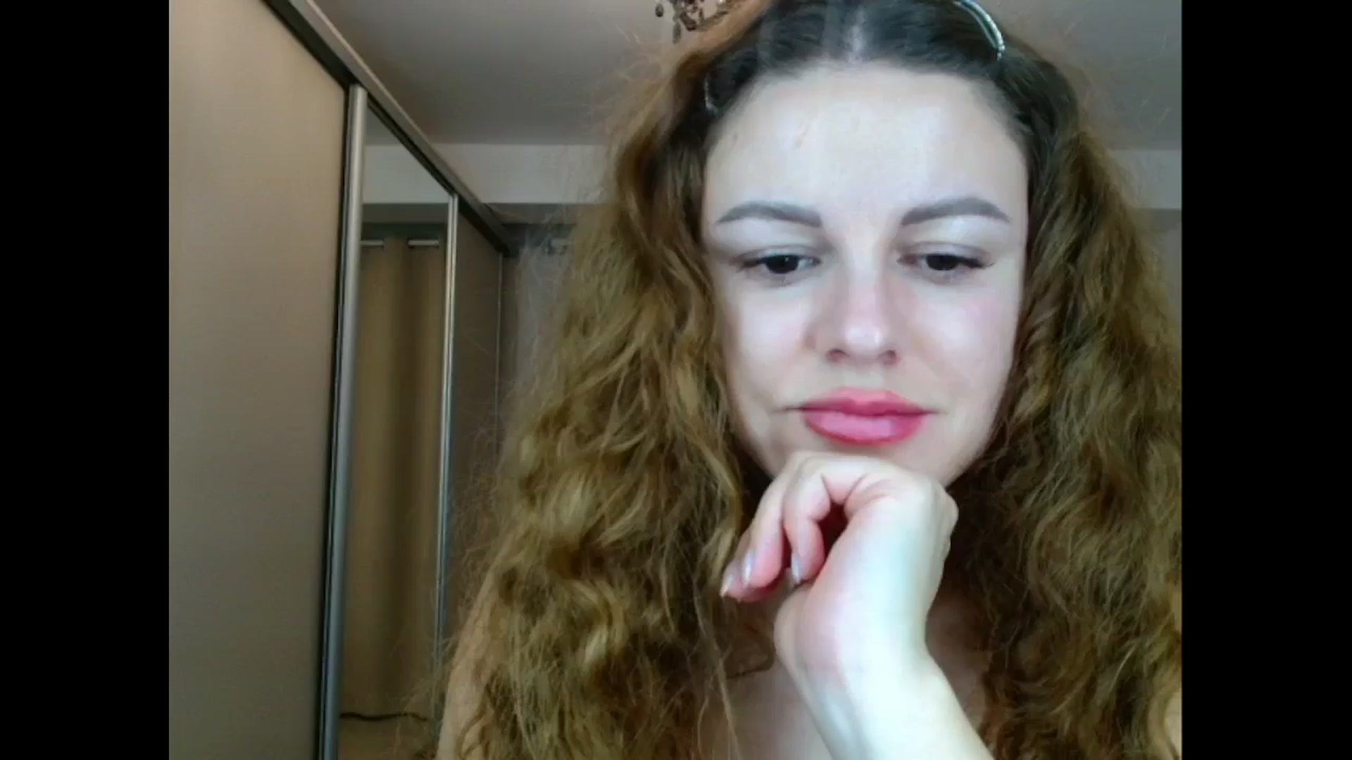 Gallery image thumbnail from Agatha_Aggie's myfreecams stream on, 12/16/2024, 19:28 image 16 of 20
