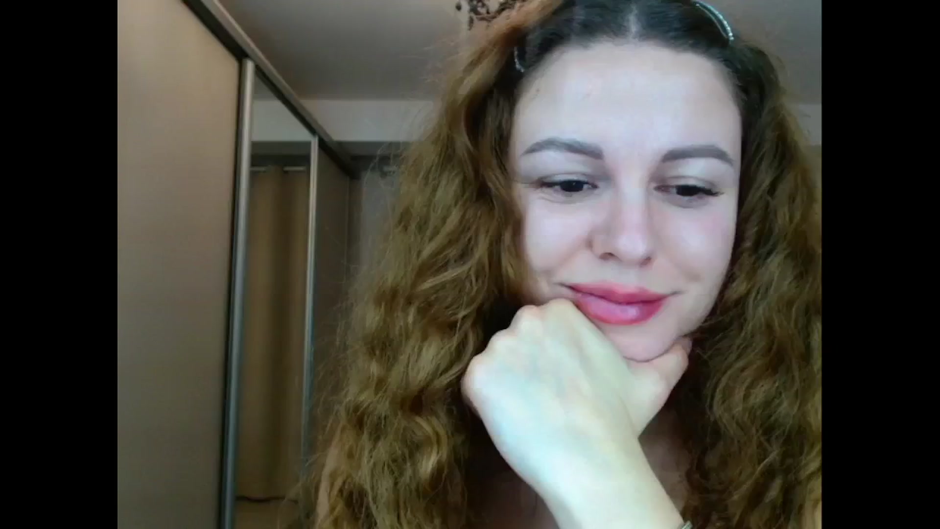 Gallery image thumbnail from Agatha_Aggie's myfreecams stream on, 12/16/2024, 19:28 image 14 of 20