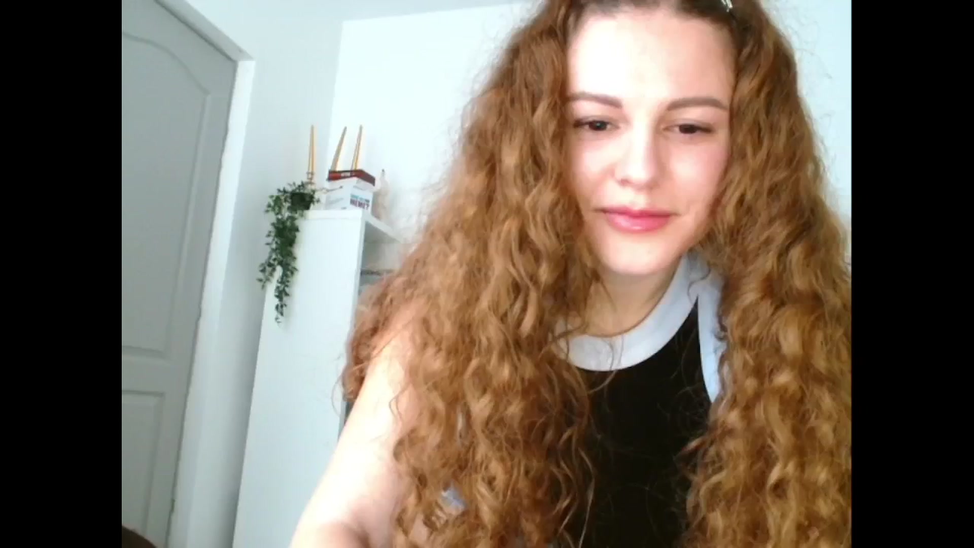 Gallery image thumbnail from Agatha_Aggie's myfreecams stream on, 12/19/2024, 08:46 image 9 of 20