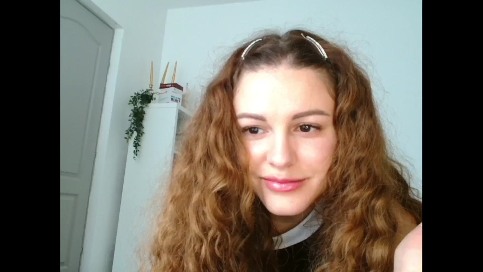Gallery image thumbnail from Agatha_Aggie's myfreecams stream on, 12/19/2024, 09:28 image 12 of 20