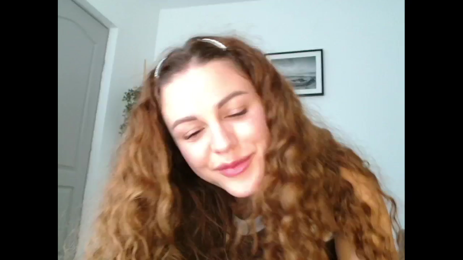 Gallery image thumbnail from Agatha_Aggie's myfreecams stream on, 12/19/2024, 09:28 image 15 of 20