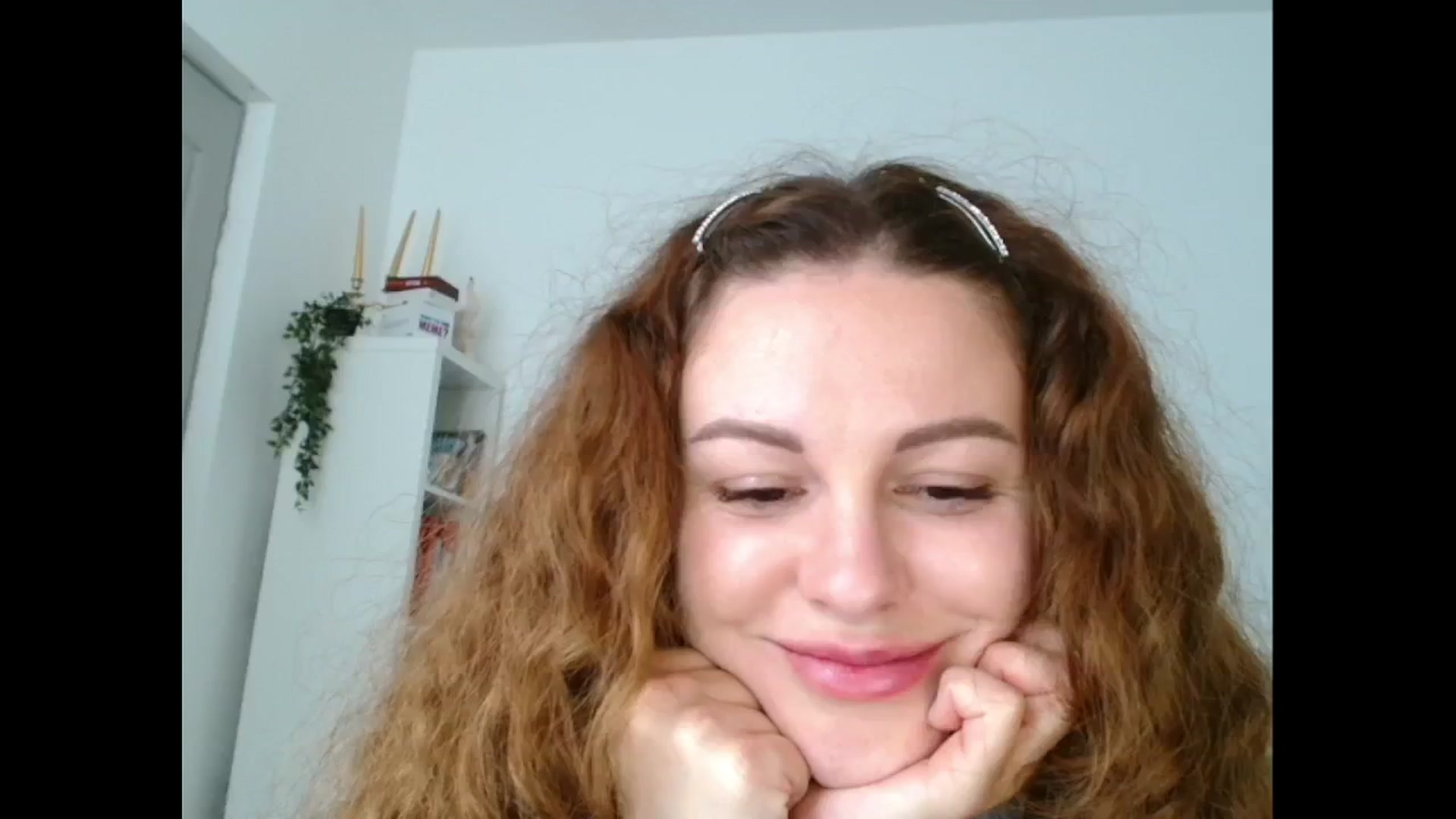 Gallery image thumbnail from Agatha_Aggie's myfreecams stream on, 12/19/2024, 12:07 image 3 of 20