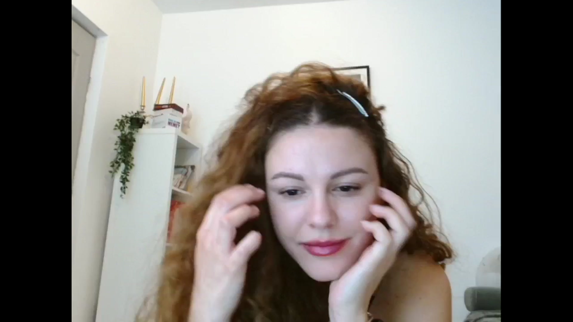 Gallery image thumbnail from Agatha_Aggie's myfreecams stream on, 12/20/2024, 11:39 image 7 of 20
