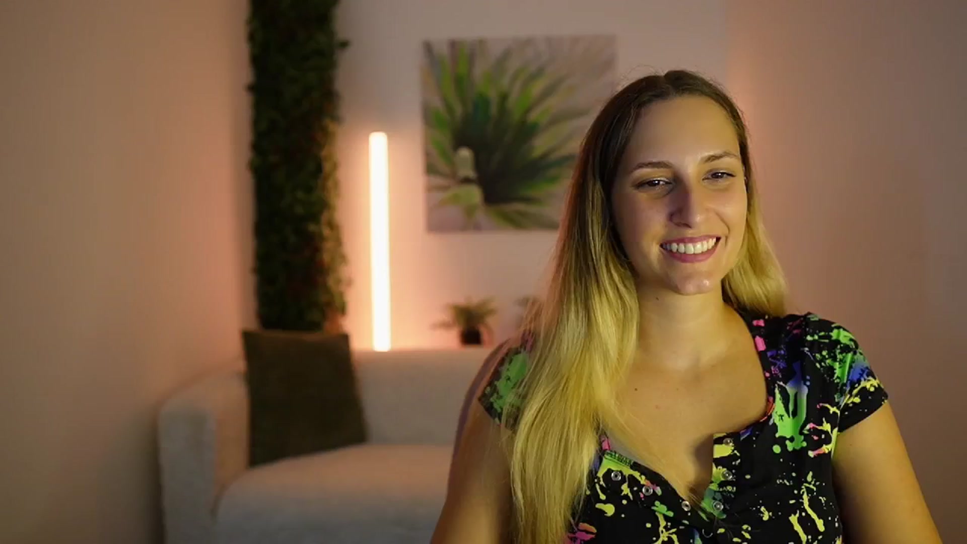 Gallery image thumbnail from Agatha_Vega's myfreecams stream on, 08/17/2024, 18:27 image 6 of 20