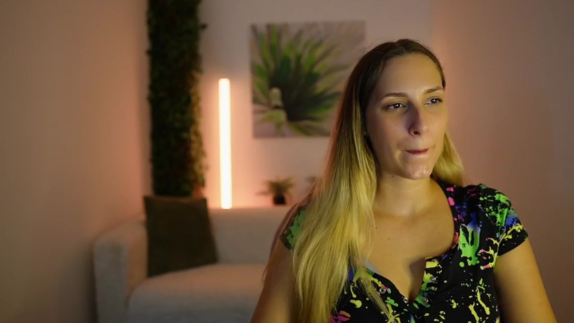 Gallery image thumbnail from Agatha_Vega's myfreecams stream on, 08/17/2024, 18:27 image 2 of 20