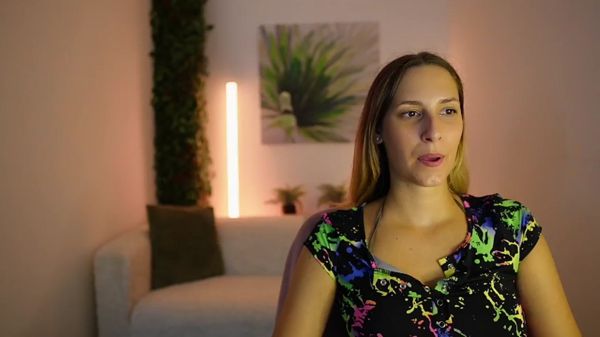 Gallery image thumbnail from Agatha_Vega's myfreecams stream on, 08/17/2024, 18:27 image 19 of 20