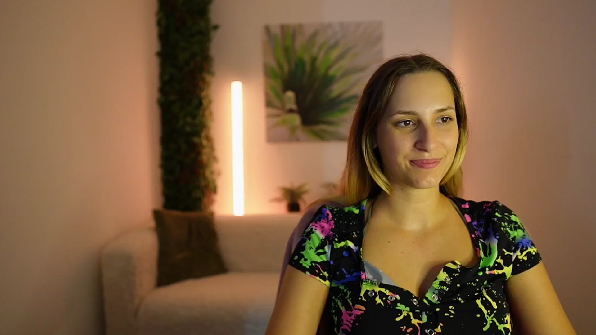 Gallery image thumbnail from Agatha_Vega's myfreecams stream on, 08/17/2024, 23:03 image 1 of 20