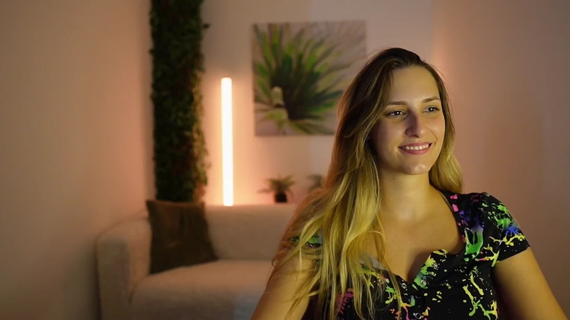 Gallery image thumbnail from Agatha_Vega's myfreecams stream on, 08/17/2024, 23:03 image 3 of 20