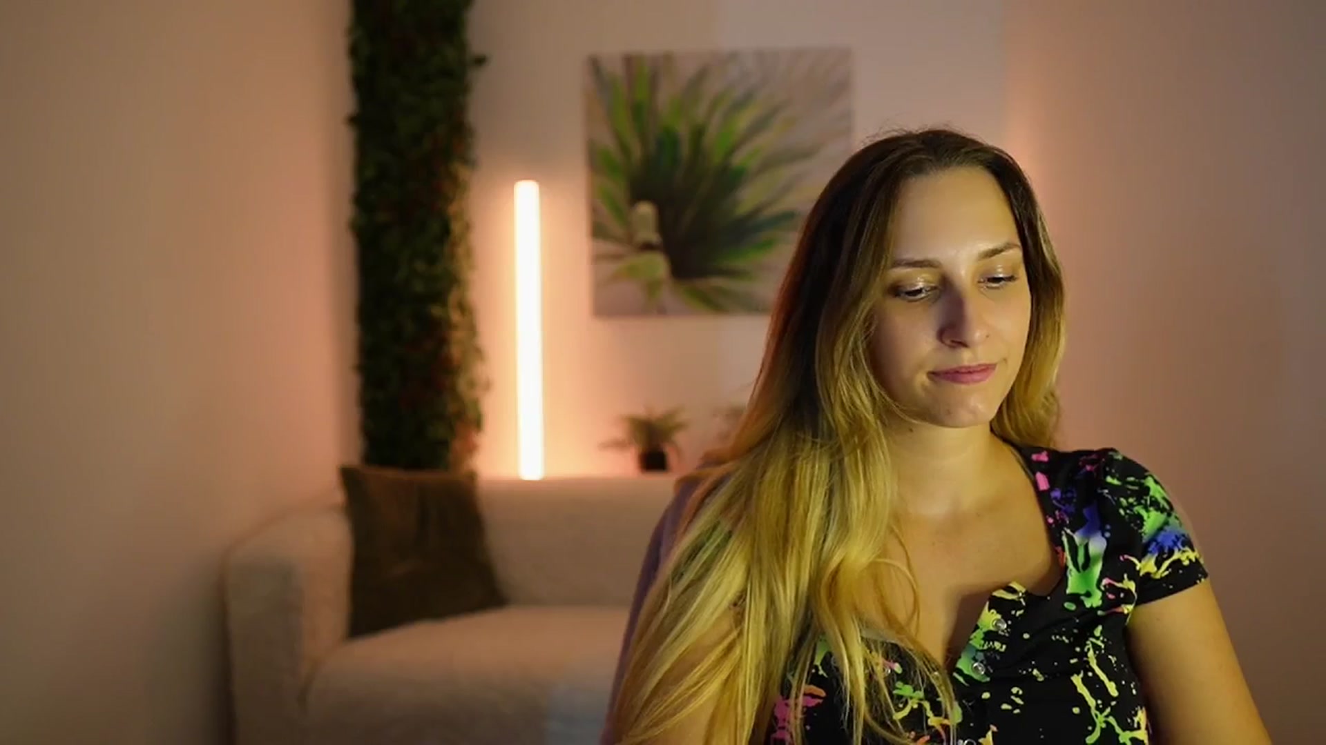 Gallery image thumbnail from Agatha_Vega's myfreecams stream on, 08/17/2024, 23:03 image 5 of 20