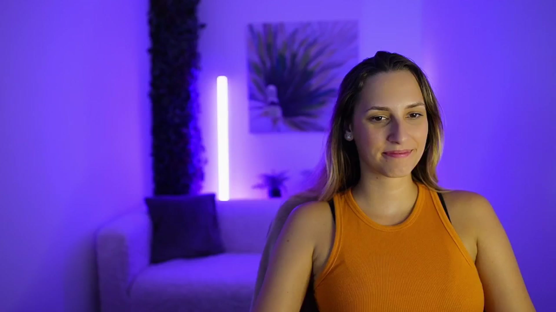 Gallery image thumbnail from Agatha_Vega's myfreecams stream on, 08/21/2024, 21:35 image 3 of 20