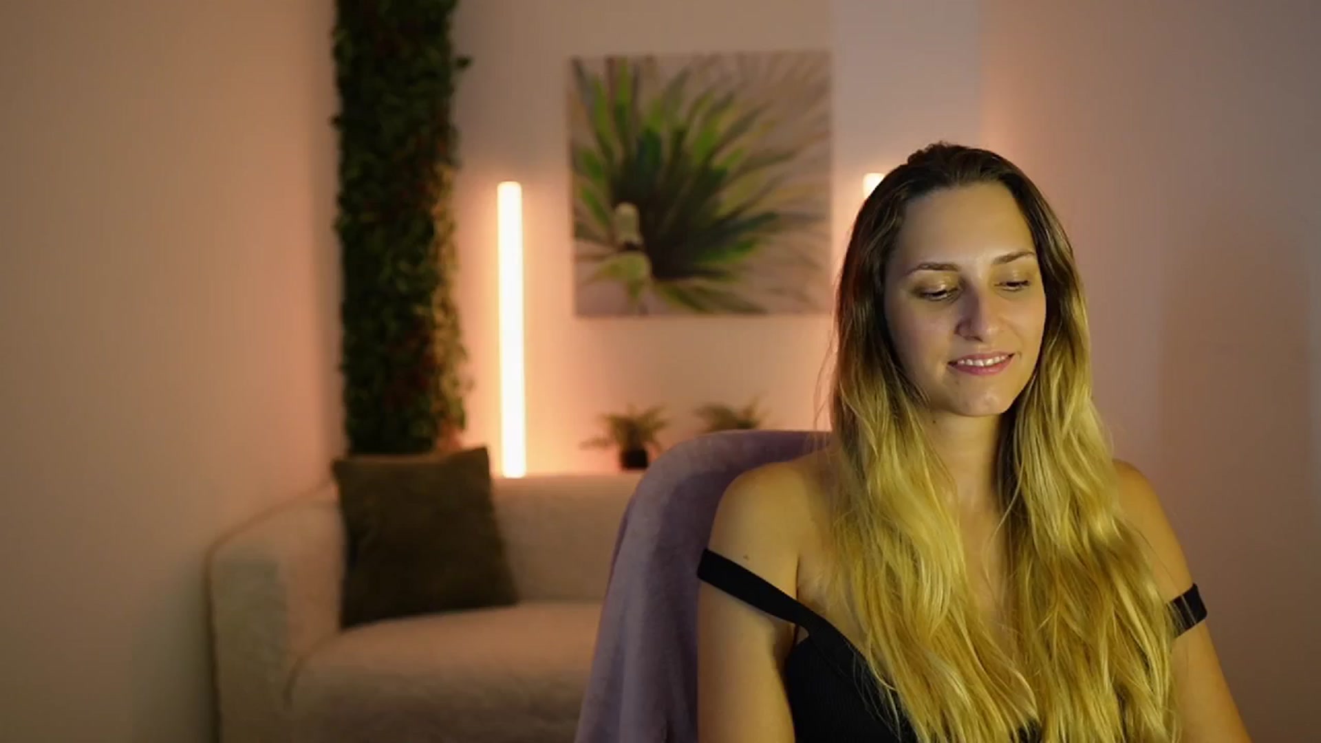 Gallery image thumbnail from Agatha_Vega's myfreecams stream on, 08/22/2024, 24:34 image 19 of 20