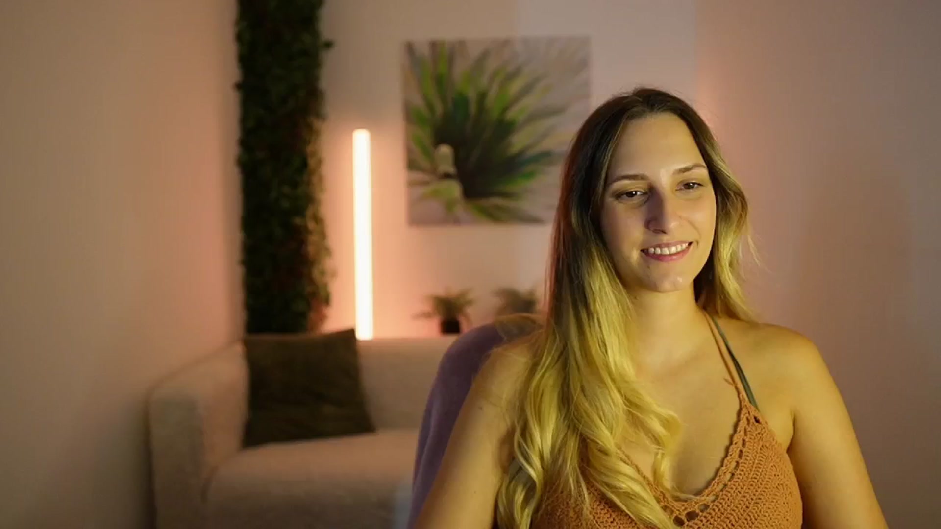 Gallery image thumbnail from Agatha_Vega's myfreecams stream on, 08/22/2024, 19:26 image 5 of 20