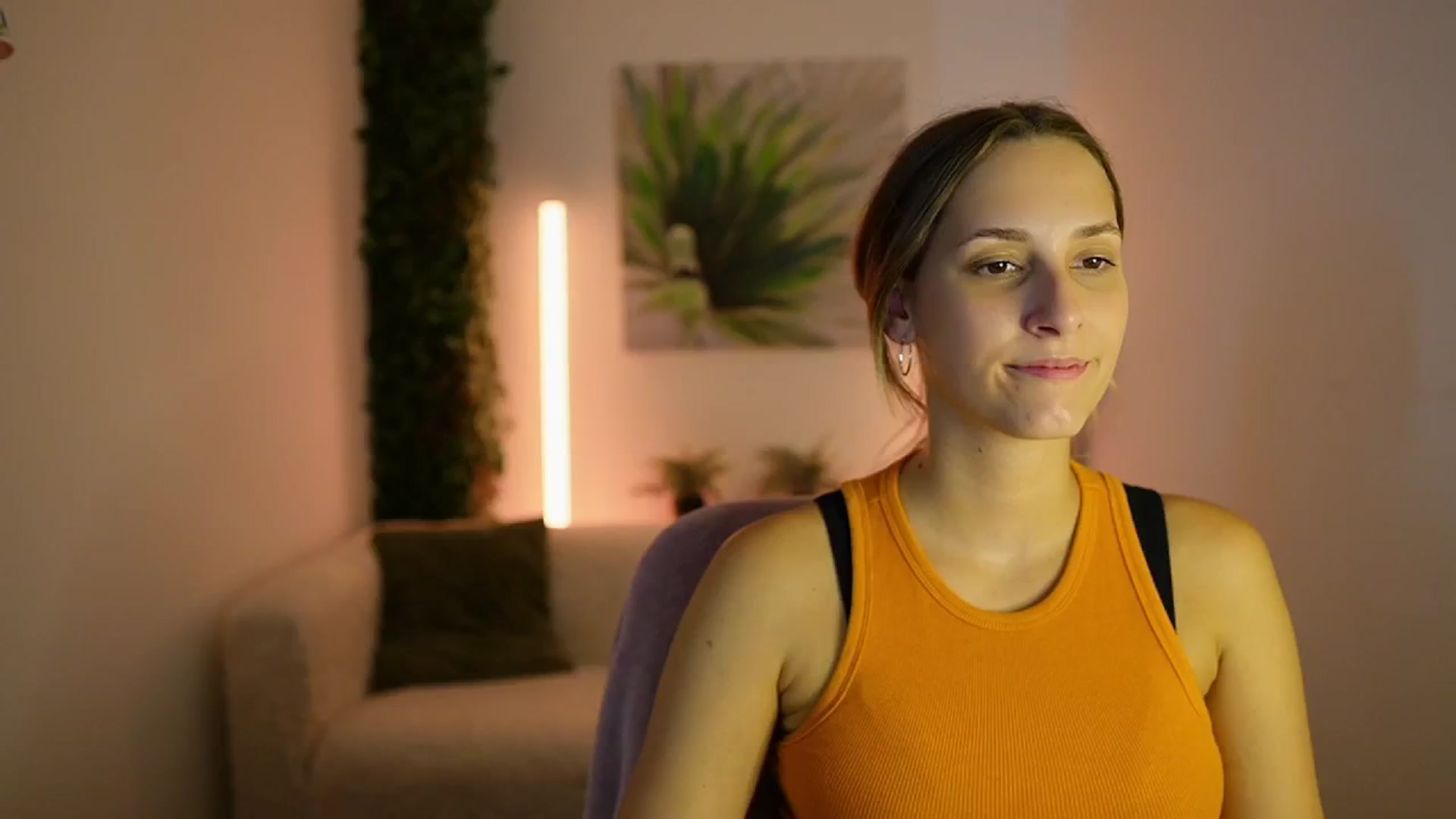 Gallery image thumbnail from Agatha_Vega's myfreecams stream on, 08/22/2024, 20:51 image 17 of 20