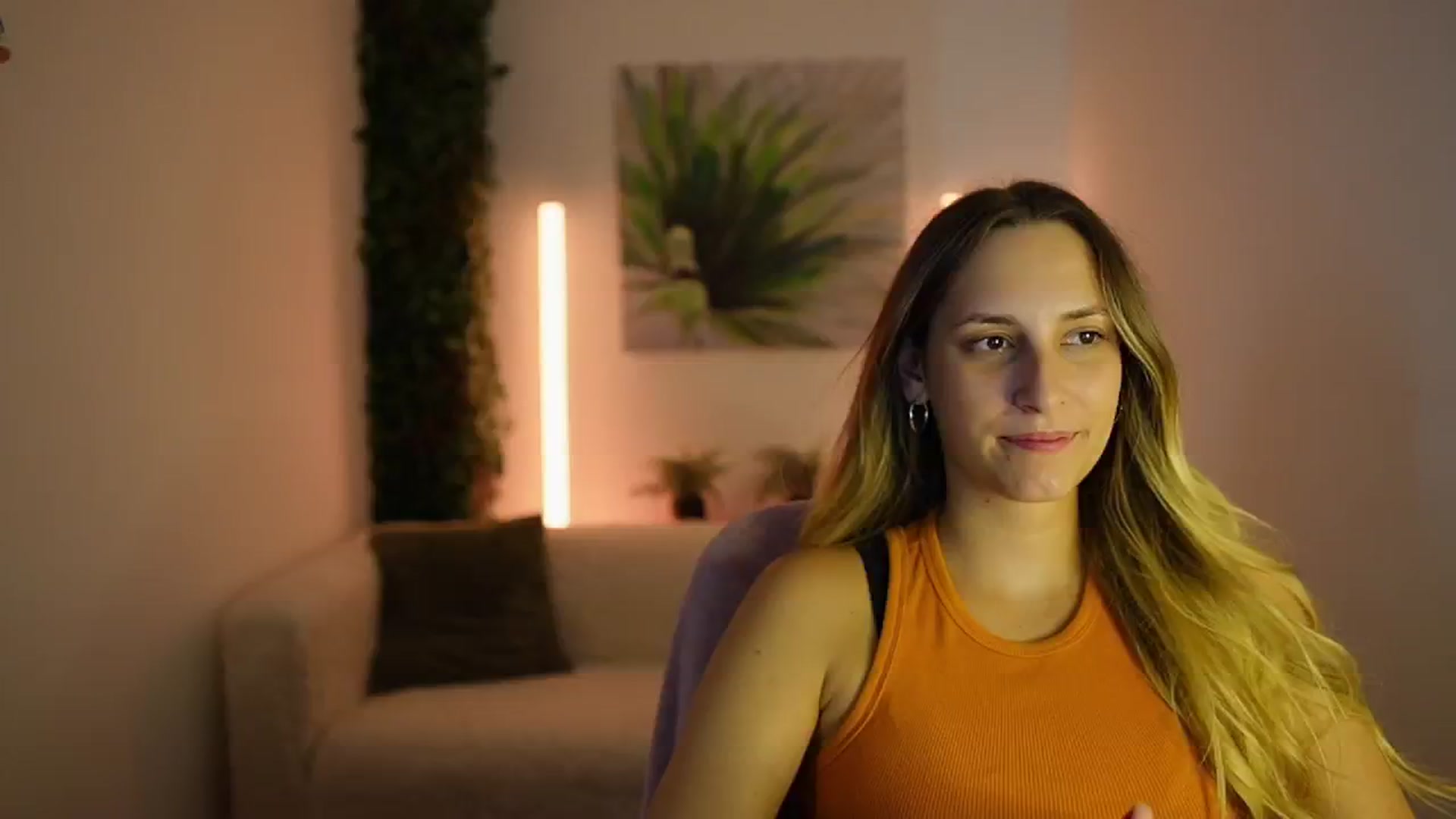 Gallery image thumbnail from Agatha_Vega's myfreecams stream on, 08/22/2024, 20:51 image 4 of 20