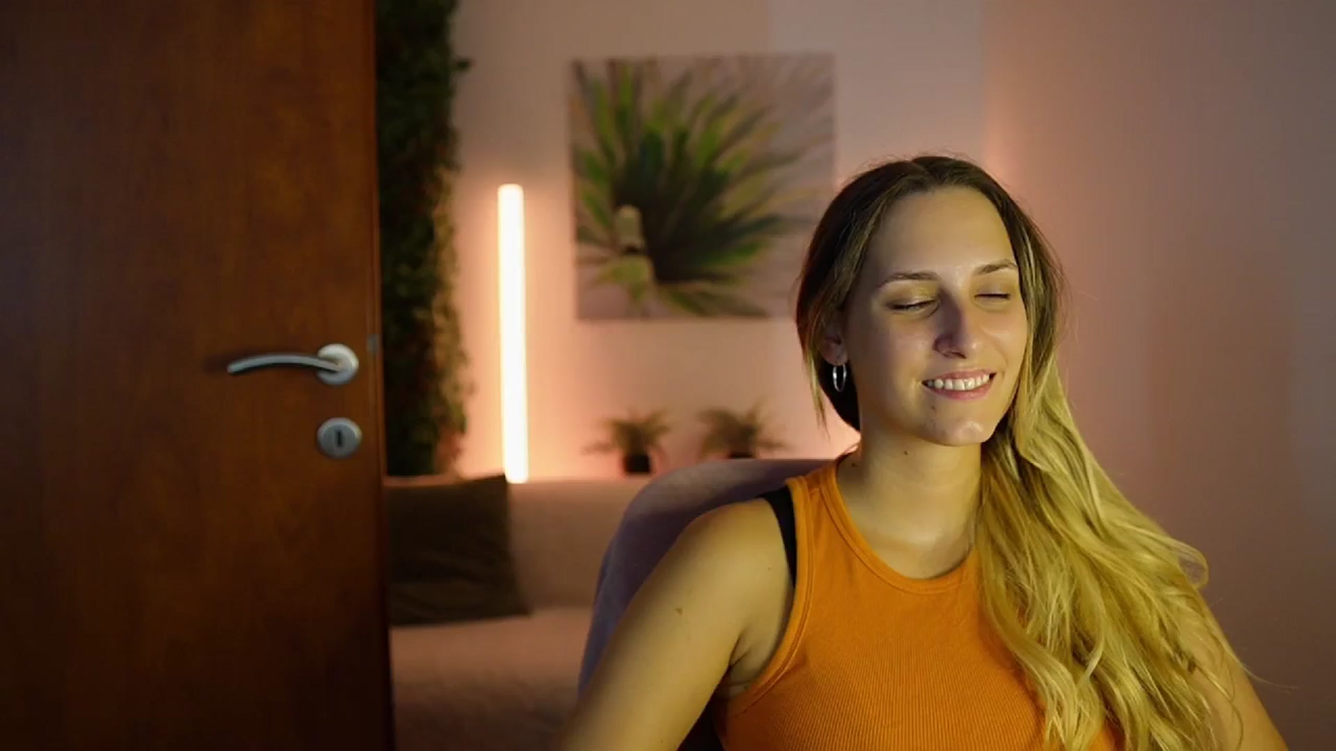 Gallery image thumbnail from Agatha_Vega's myfreecams stream on, 08/22/2024, 23:02 image 7 of 20