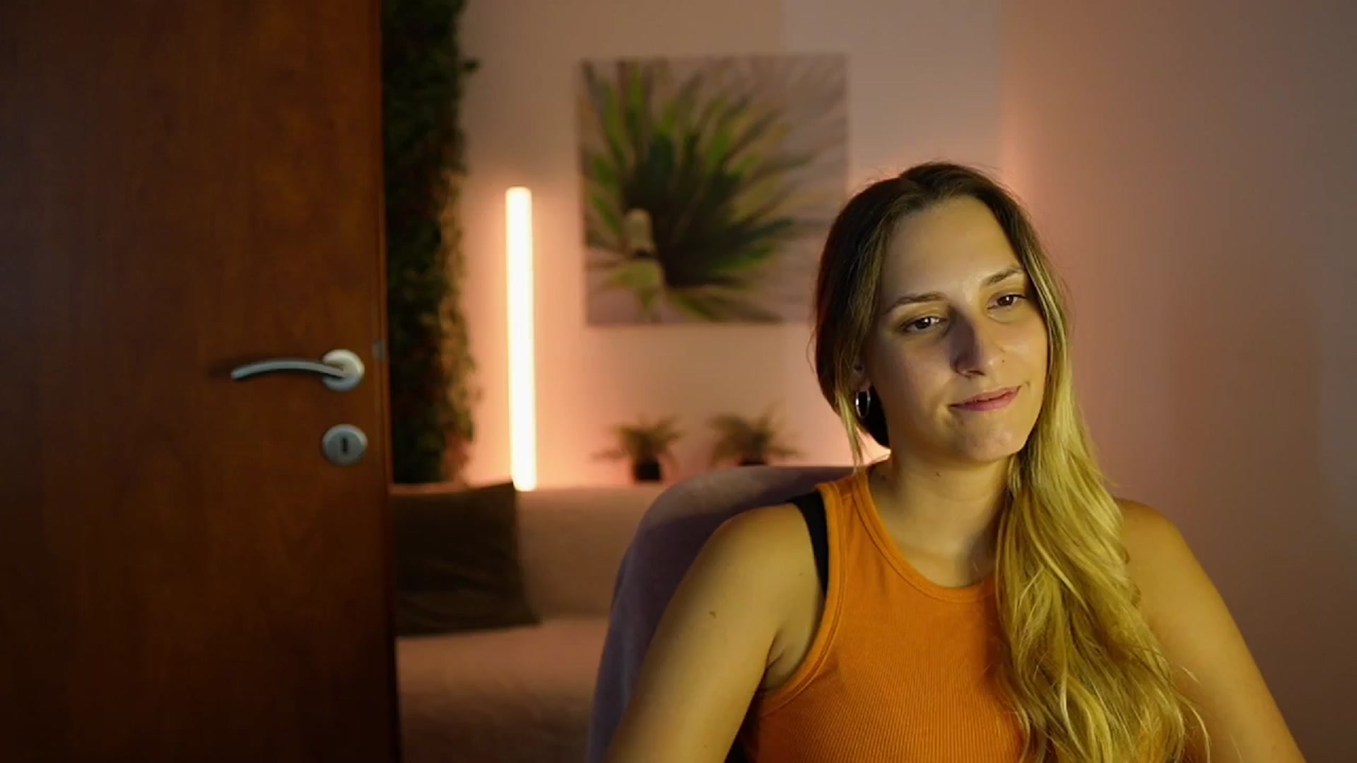 Gallery image thumbnail from Agatha_Vega's myfreecams stream on, 08/22/2024, 23:02 image 15 of 20