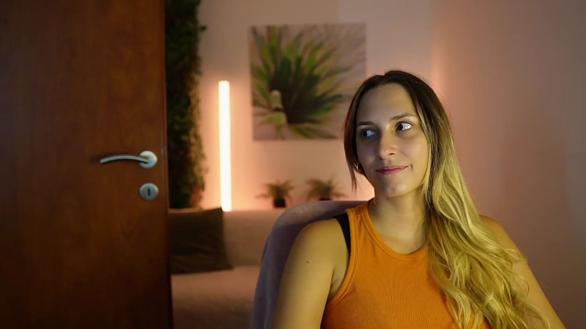 Gallery image thumbnail from Agatha_Vega's myfreecams stream on, 08/22/2024, 23:02 image 9 of 20