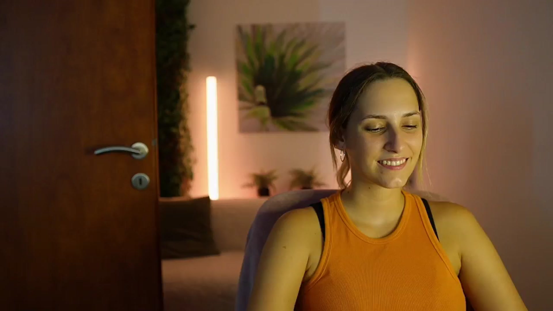 Gallery image thumbnail from Agatha_Vega's myfreecams stream on, 08/22/2024, 23:02 image 4 of 20