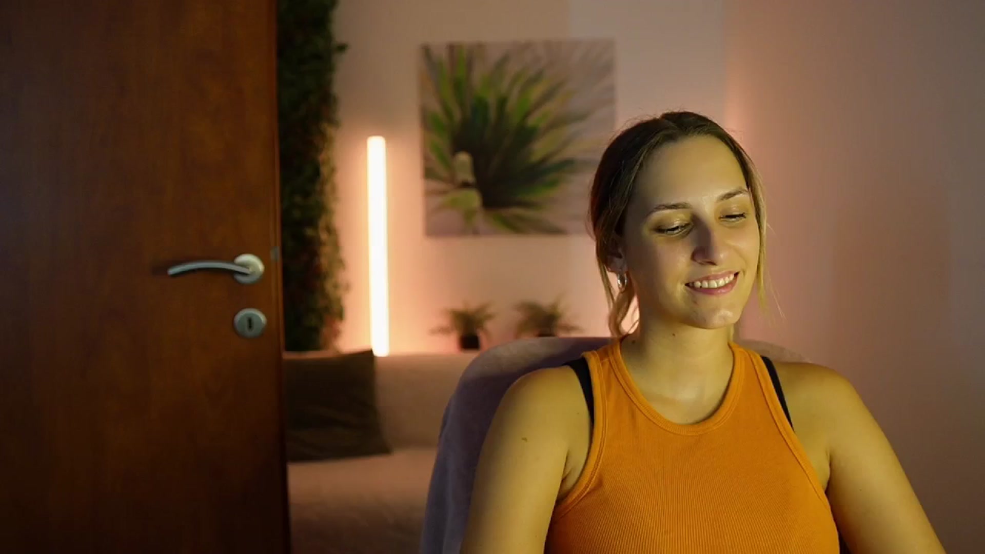 Gallery image thumbnail from Agatha_Vega's myfreecams stream on, 08/22/2024, 23:02 image 3 of 20