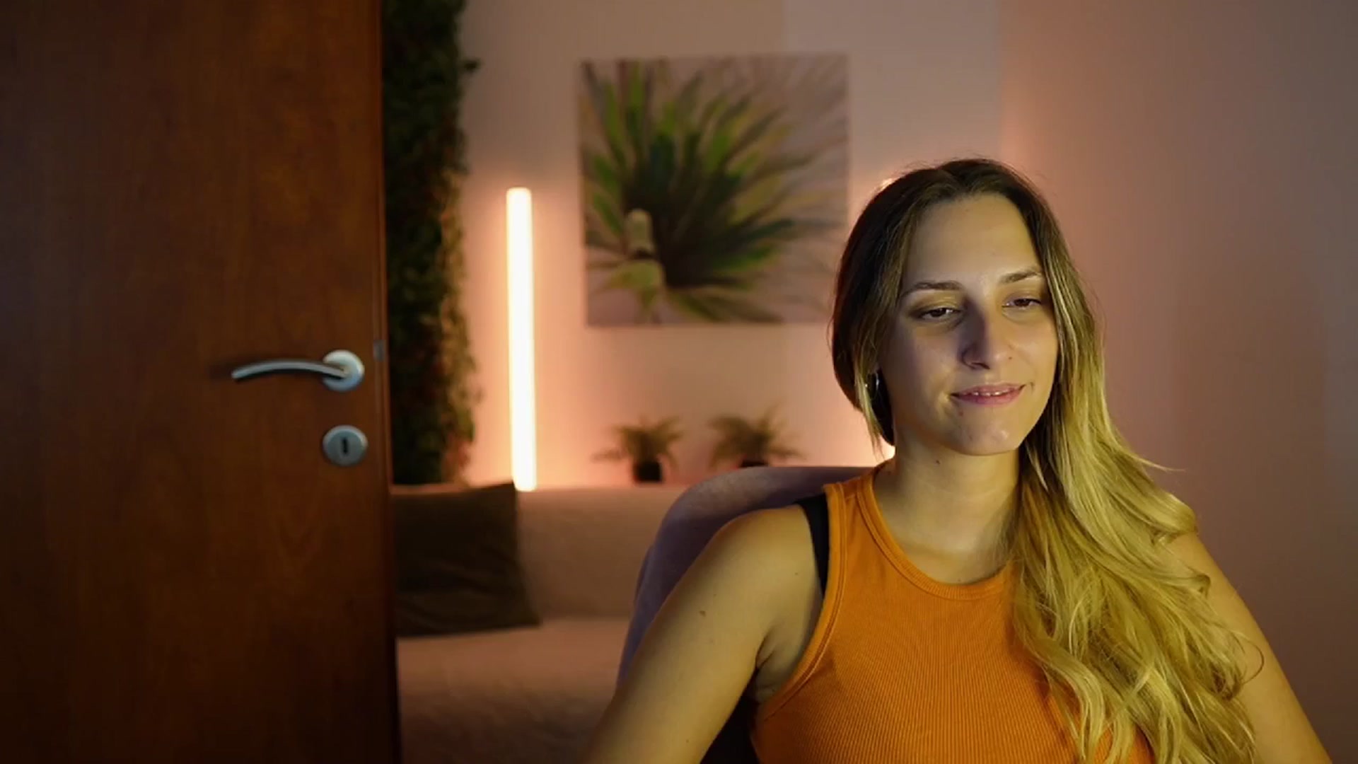 Gallery image thumbnail from Agatha_Vega's myfreecams stream on, 08/22/2024, 23:02 image 10 of 20