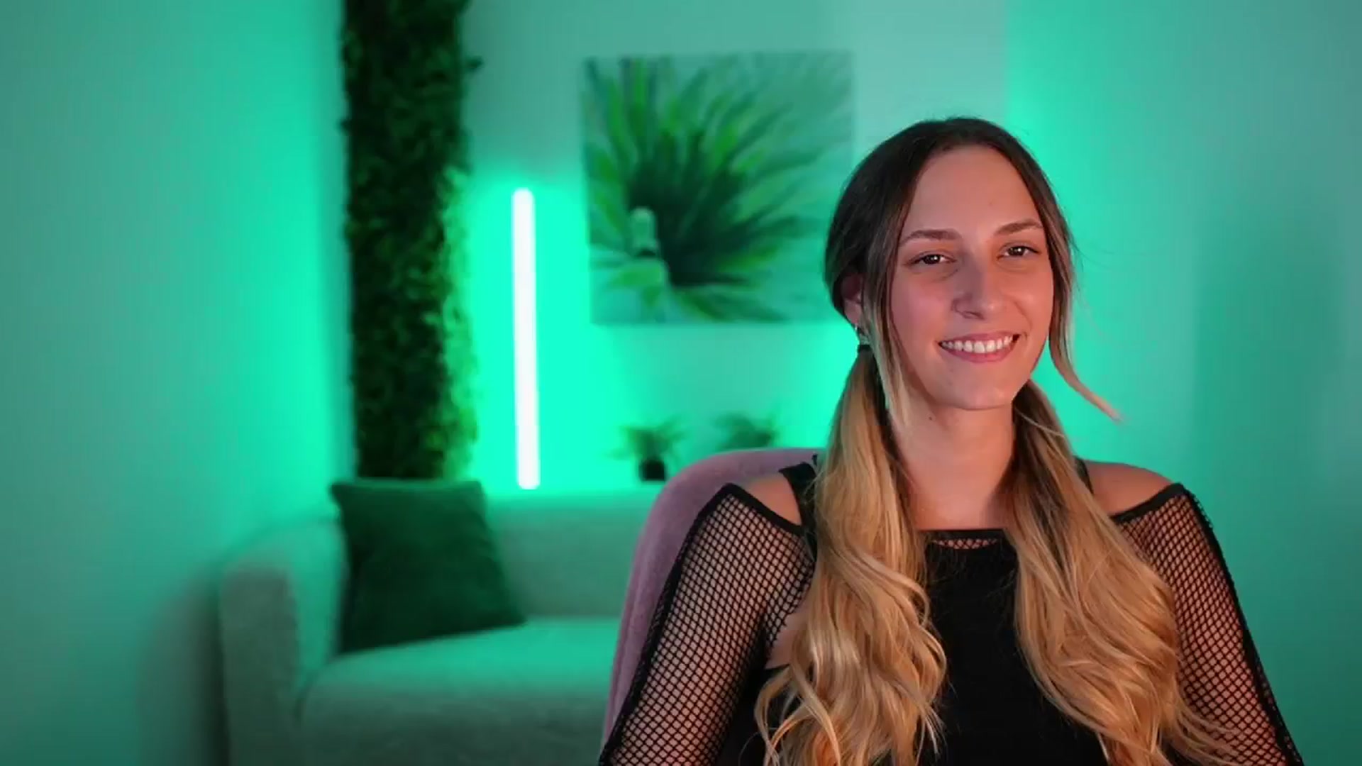 Gallery image thumbnail from Agatha_Vega's myfreecams stream on, 08/24/2024, 18:25 image 3 of 20