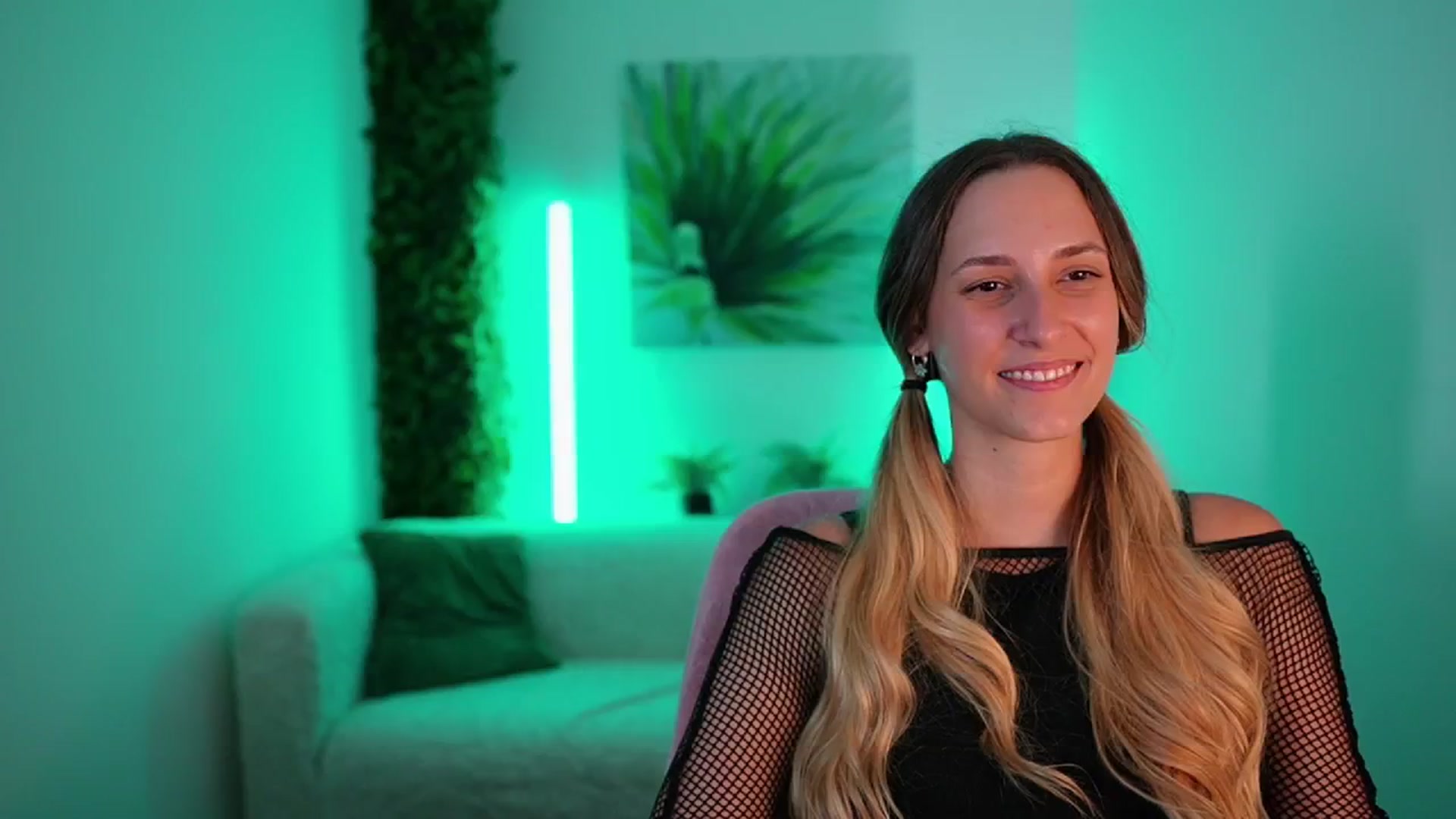 Gallery image thumbnail from Agatha_Vega's myfreecams stream on, 08/24/2024, 19:05 image 17 of 20