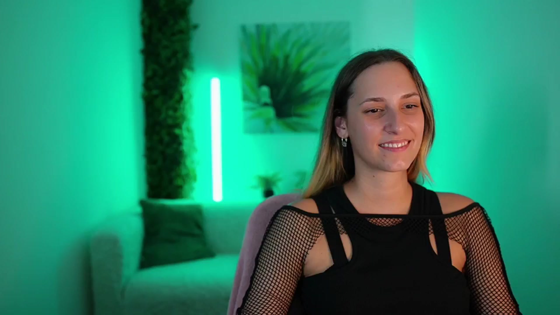 Gallery image thumbnail from Agatha_Vega's myfreecams stream on, 08/24/2024, 21:37 image 17 of 20