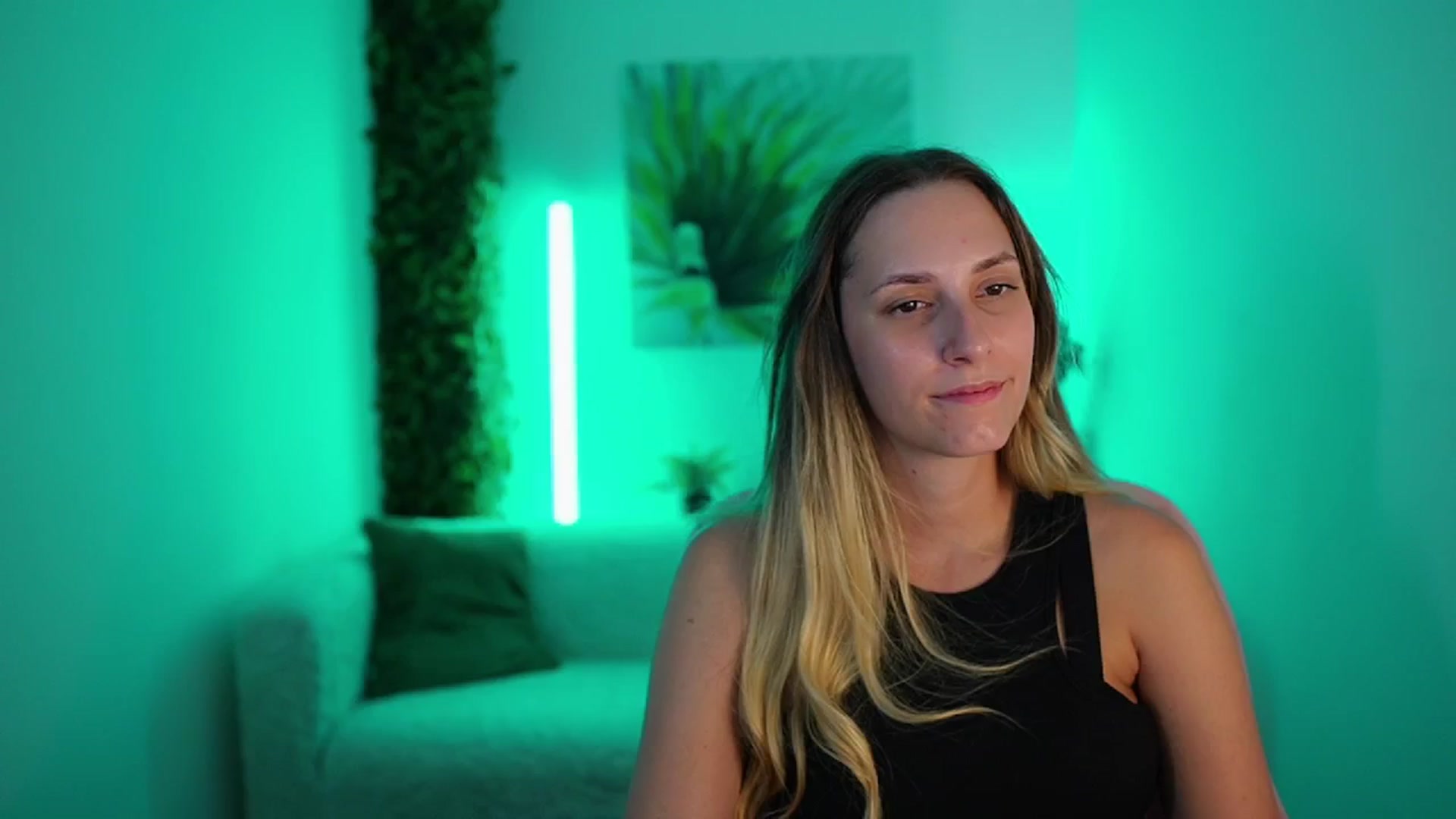 Gallery image thumbnail from Agatha_Vega's myfreecams stream on, 08/24/2024, 23:04 image 18 of 20