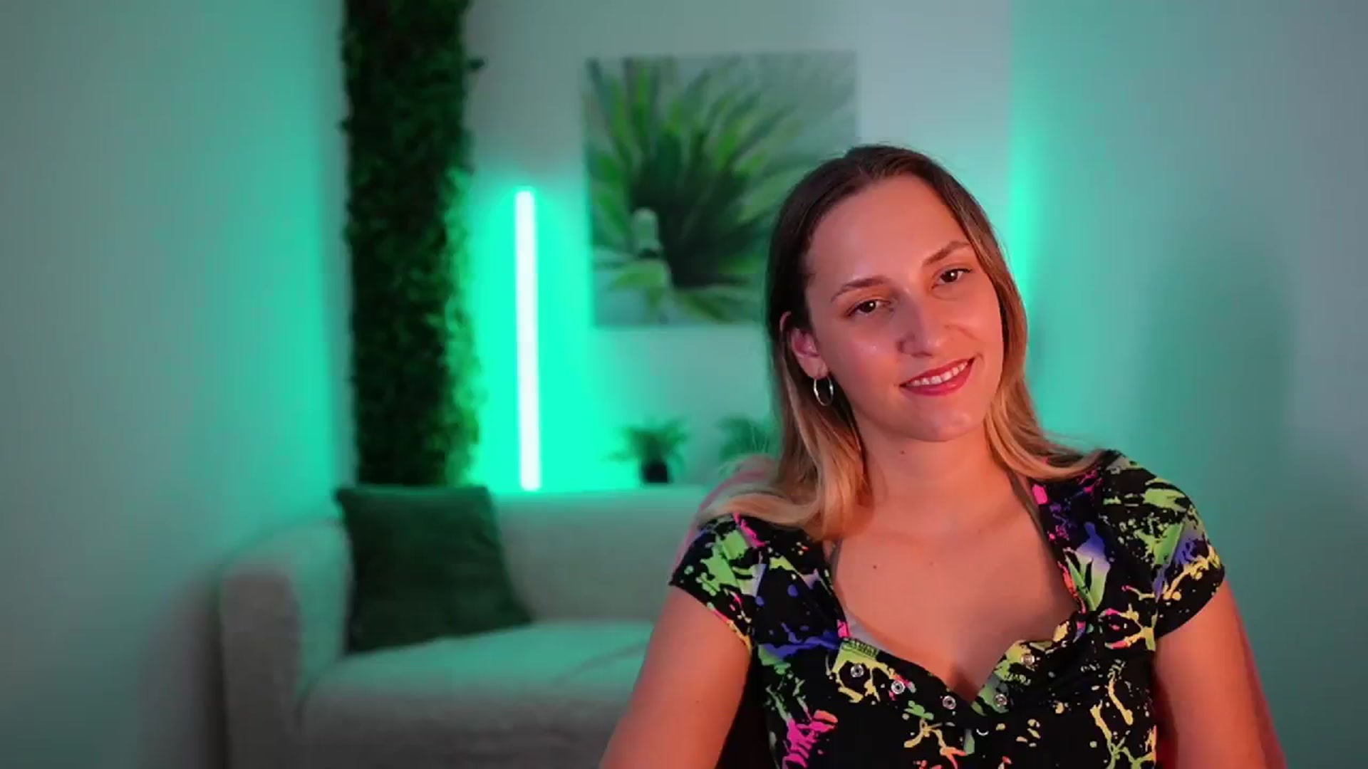 Gallery image thumbnail from Agatha_Vega's myfreecams stream on, 08/25/2024, 23:09 image 15 of 20