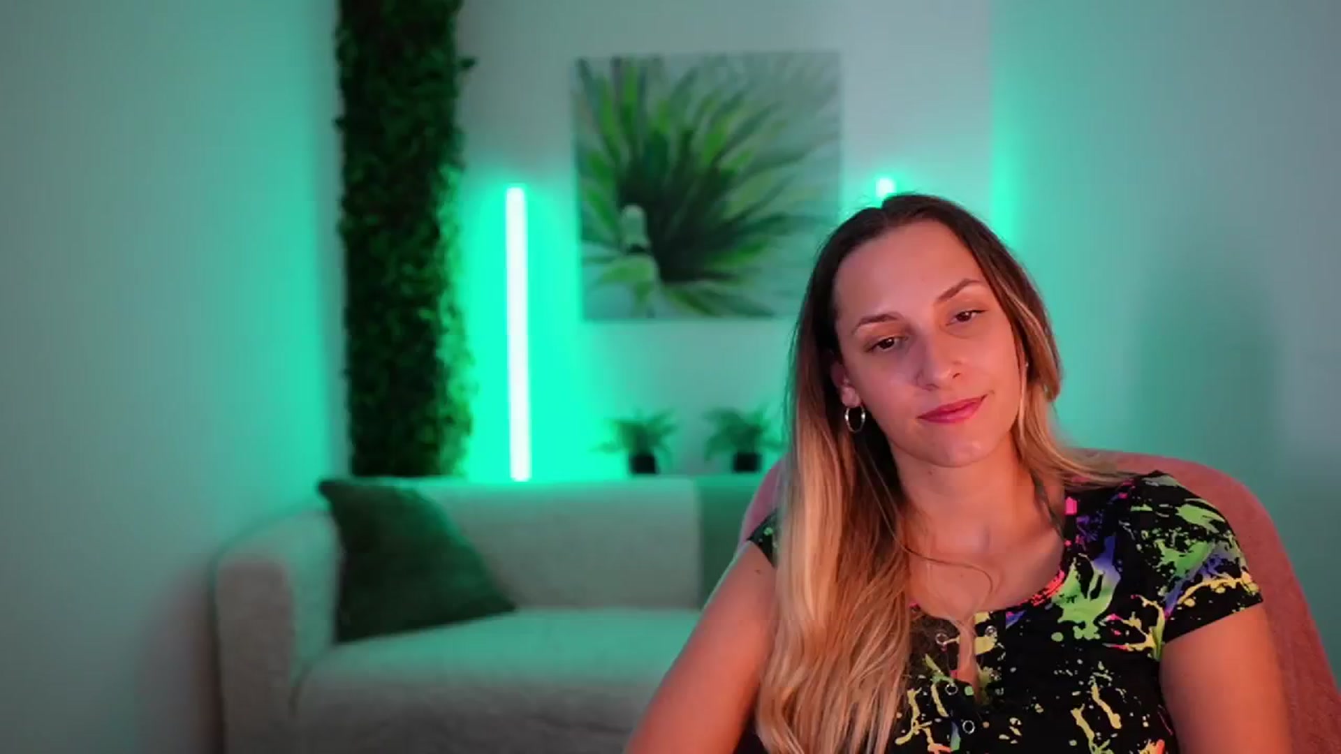 Gallery image thumbnail from Agatha_Vega's myfreecams stream on, 08/26/2024, 01:14 image 17 of 20