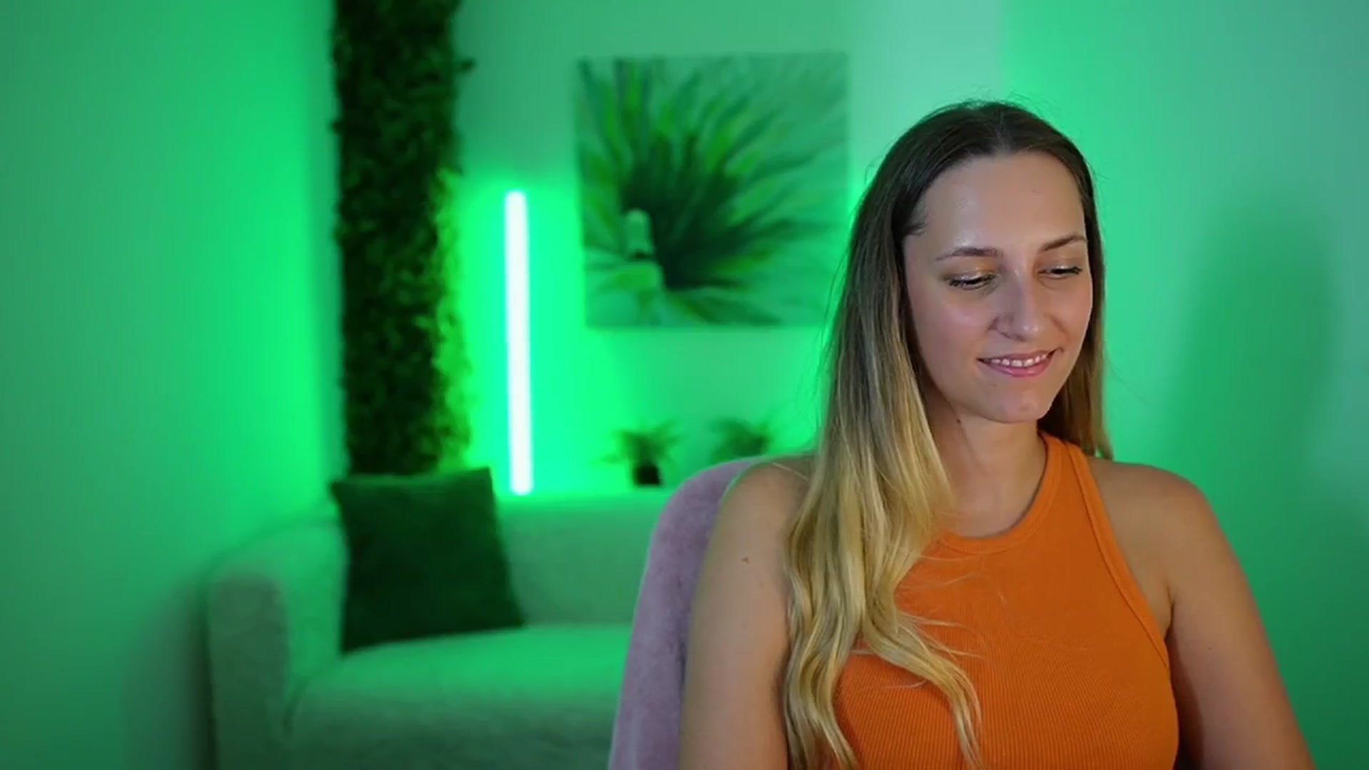 Gallery image thumbnail from Agatha_Vega's myfreecams stream on, 08/27/2024, 19:49 image 7 of 20