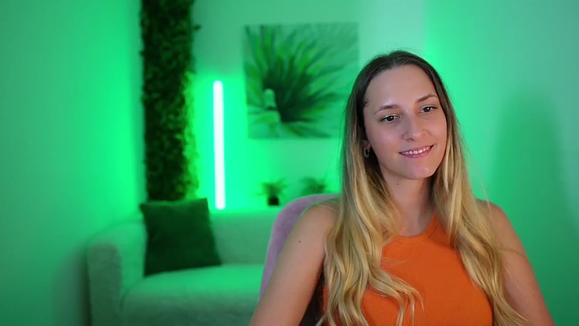 Gallery image thumbnail from Agatha_Vega's myfreecams stream on, 08/27/2024, 19:49 image 18 of 20