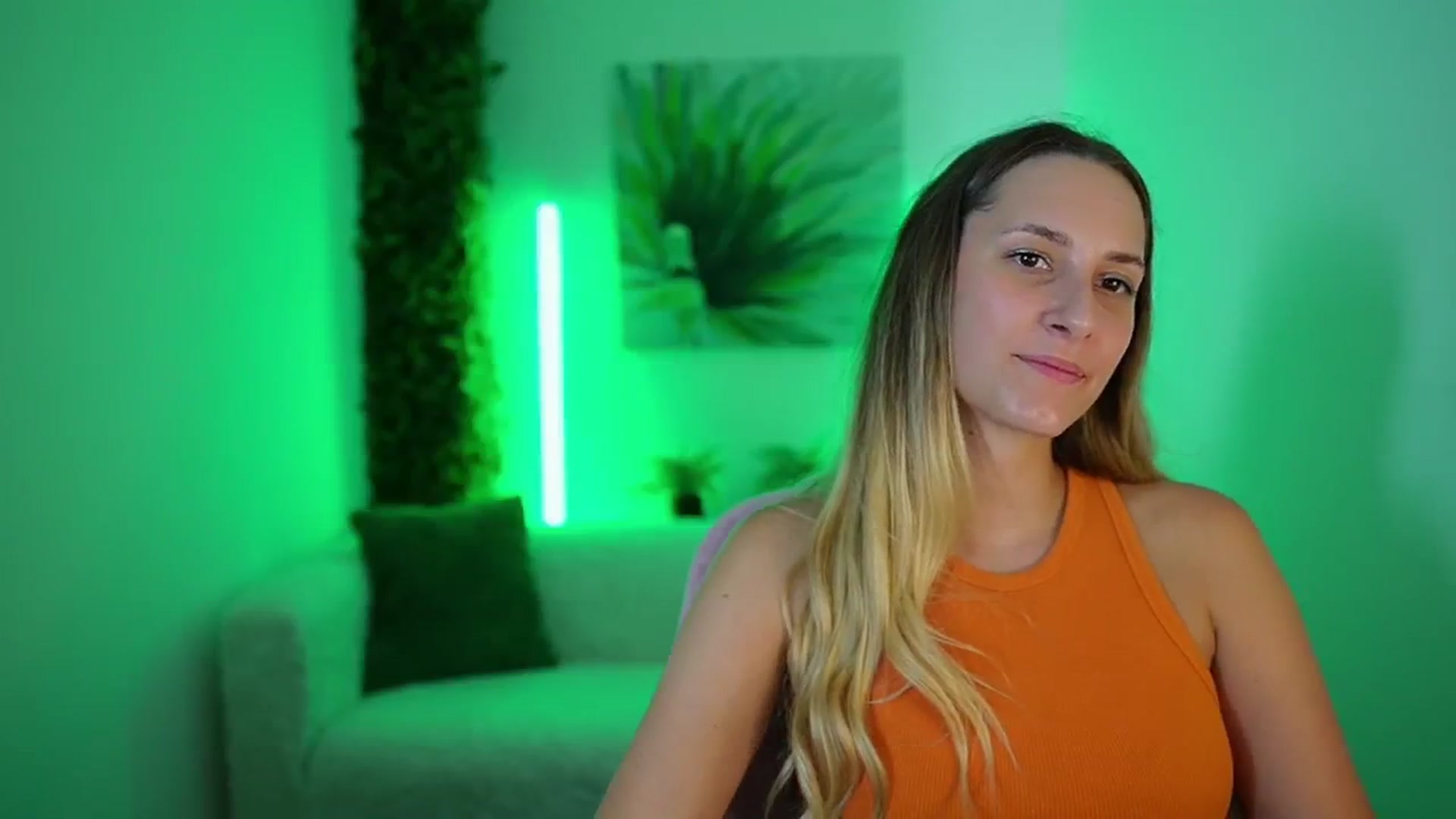 Gallery image thumbnail from Agatha_Vega's myfreecams stream on, 08/27/2024, 19:49 image 10 of 20