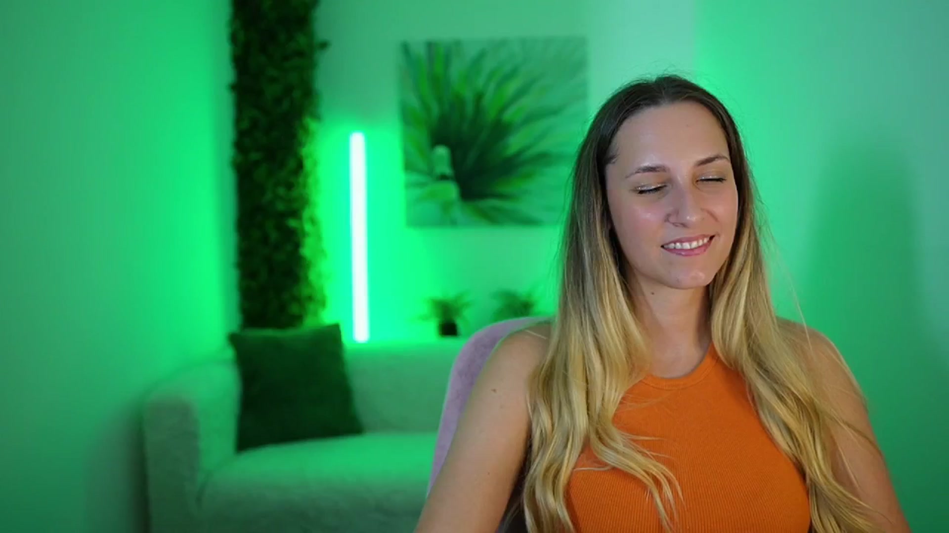 Gallery image thumbnail from Agatha_Vega's myfreecams stream on, 08/27/2024, 19:49 image 13 of 20