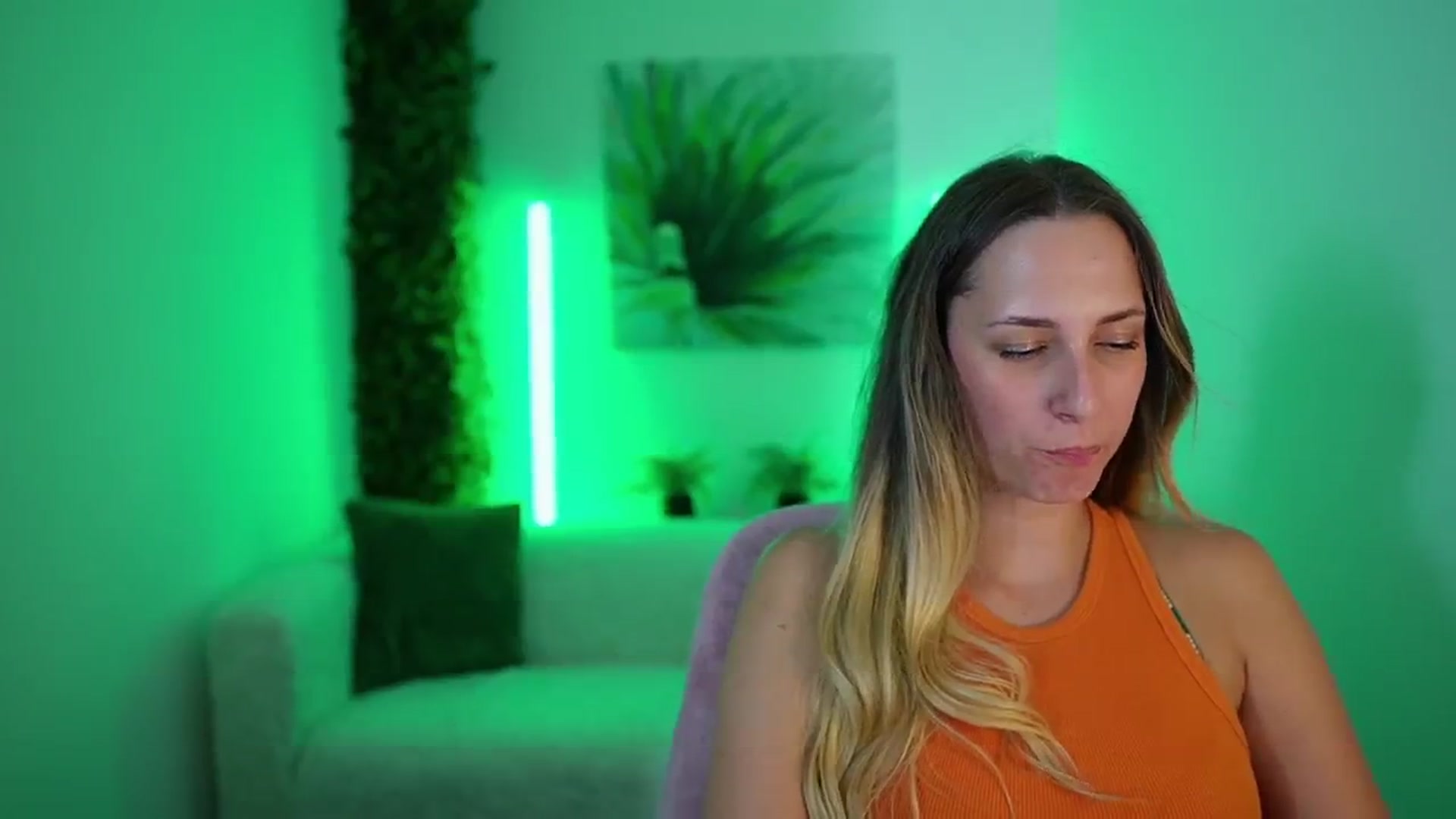 Gallery image thumbnail from Agatha_Vega's myfreecams stream on, 08/27/2024, 20:35 image 7 of 20