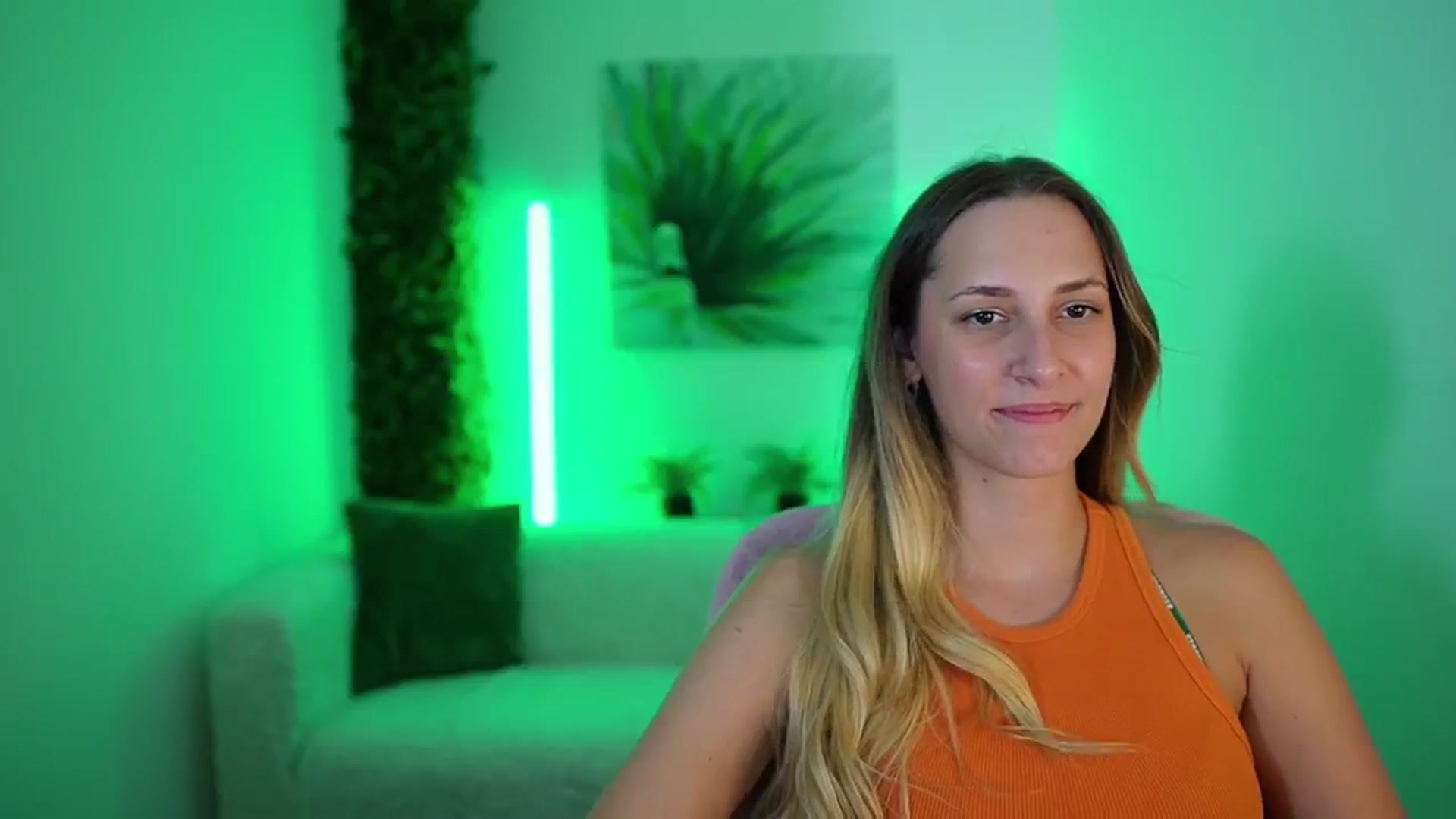 Gallery image thumbnail from Agatha_Vega's myfreecams stream on, 08/27/2024, 20:35 image 2 of 20