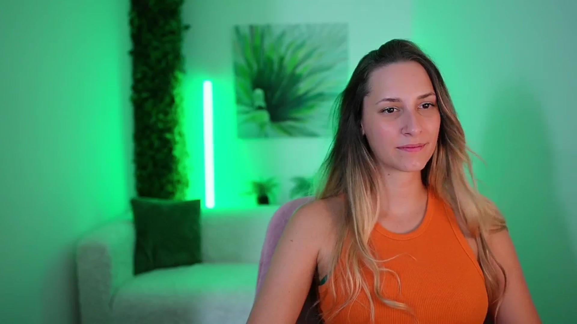 Gallery image thumbnail from Agatha_Vega's myfreecams stream on, 08/27/2024, 21:01 image 9 of 20