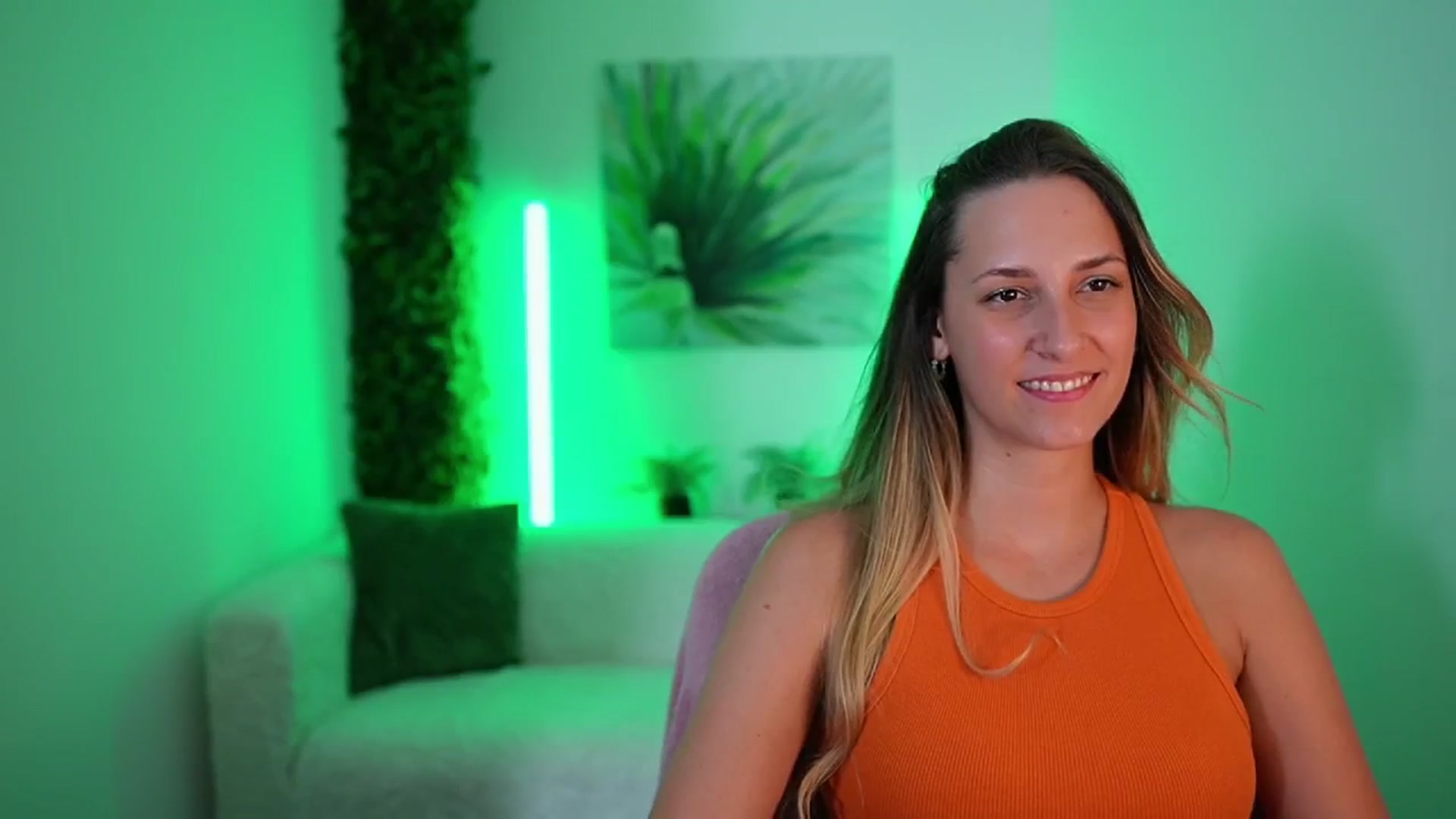 Gallery image thumbnail from Agatha_Vega's myfreecams stream on, 08/27/2024, 21:01 image 5 of 20